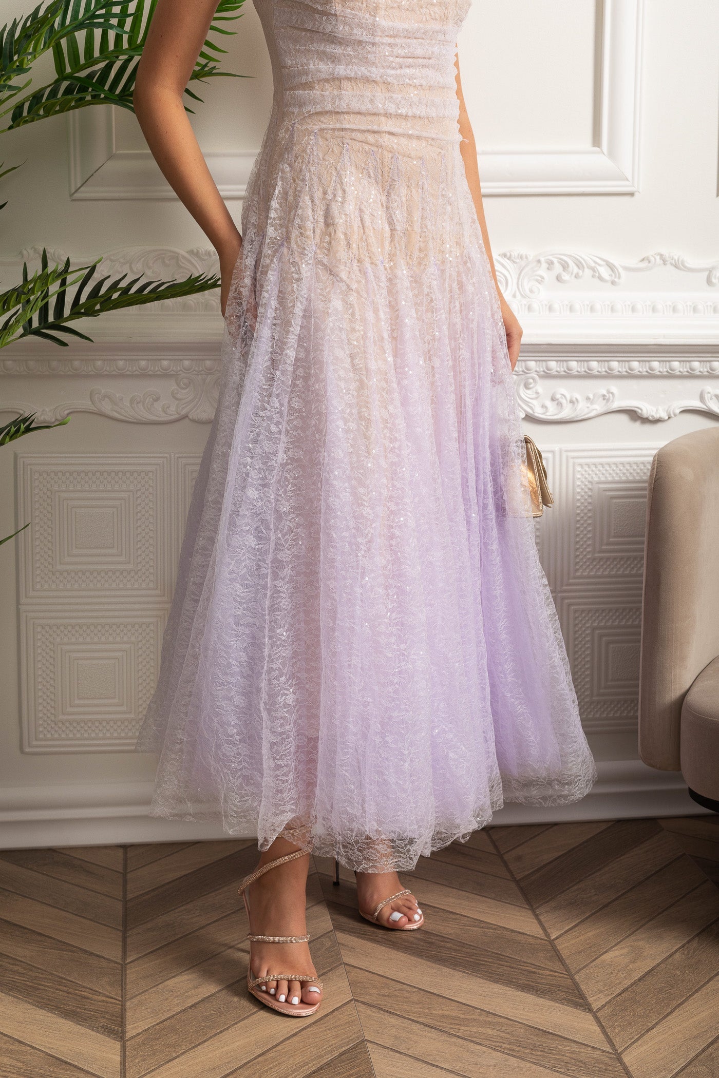 Robe midi trapèze bustier avec superposition texturée scintillante - Dégradé lilas