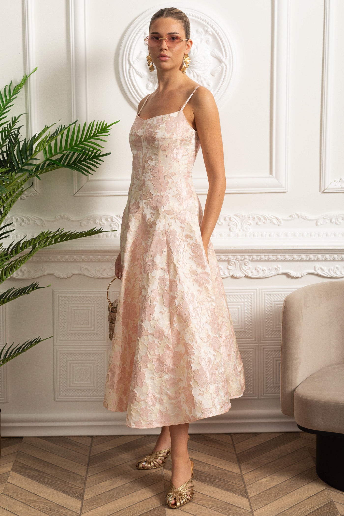 Robe Midi en Jacquard avec Motif Floral et Bretelles Spaghetti - Blush Pink