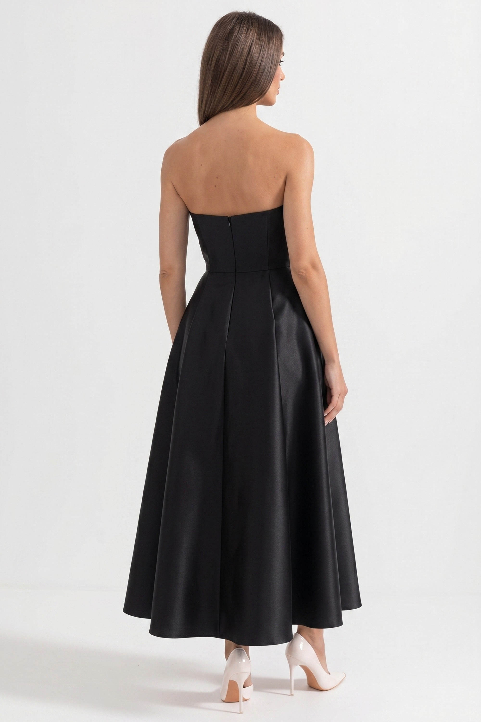 Robe de bal à une seule épaule avec rose 3D oversize et jupe ample - Noir