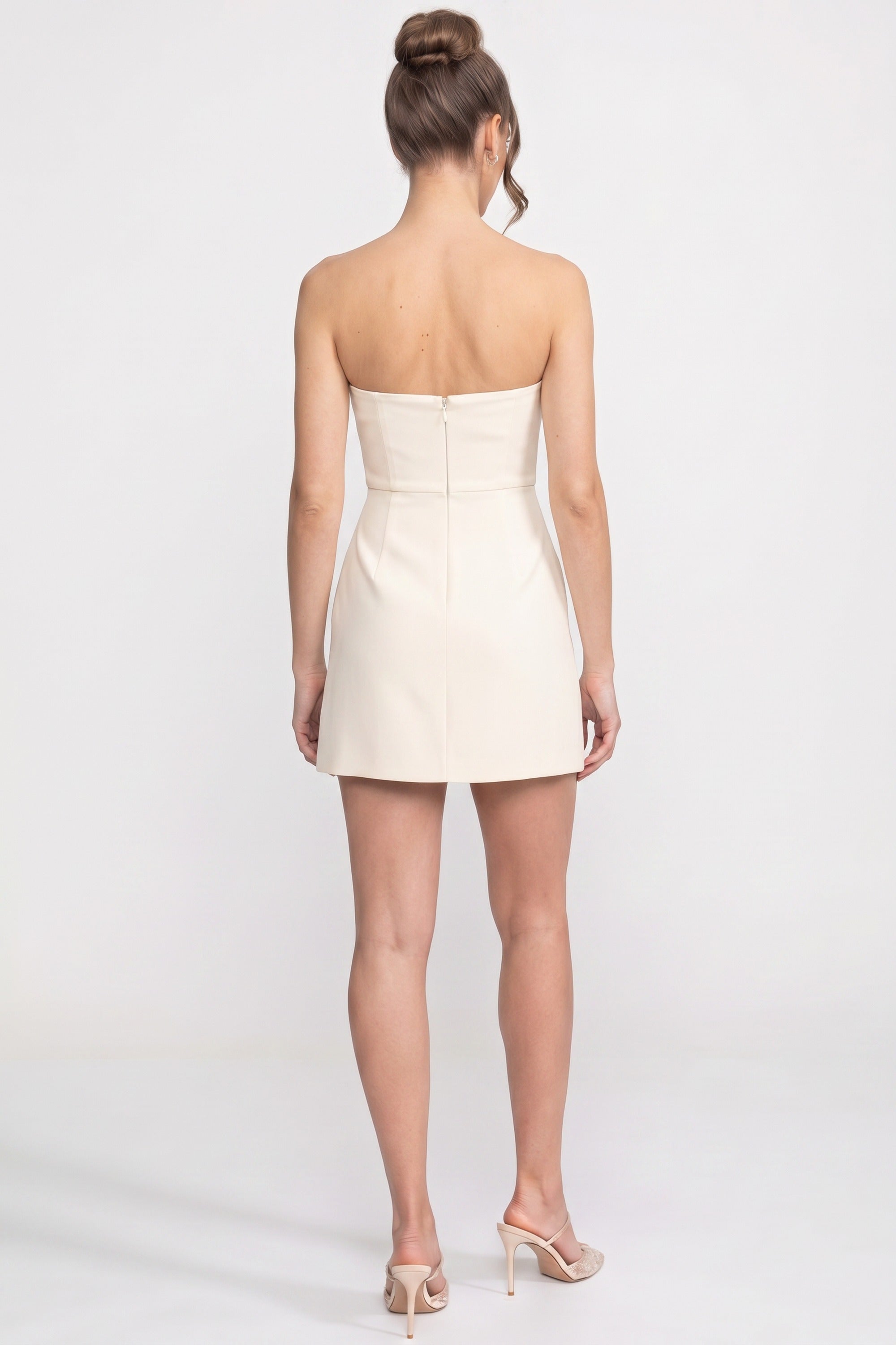 Mini robe bustier avec appliqué floral iris 3D - Blanc