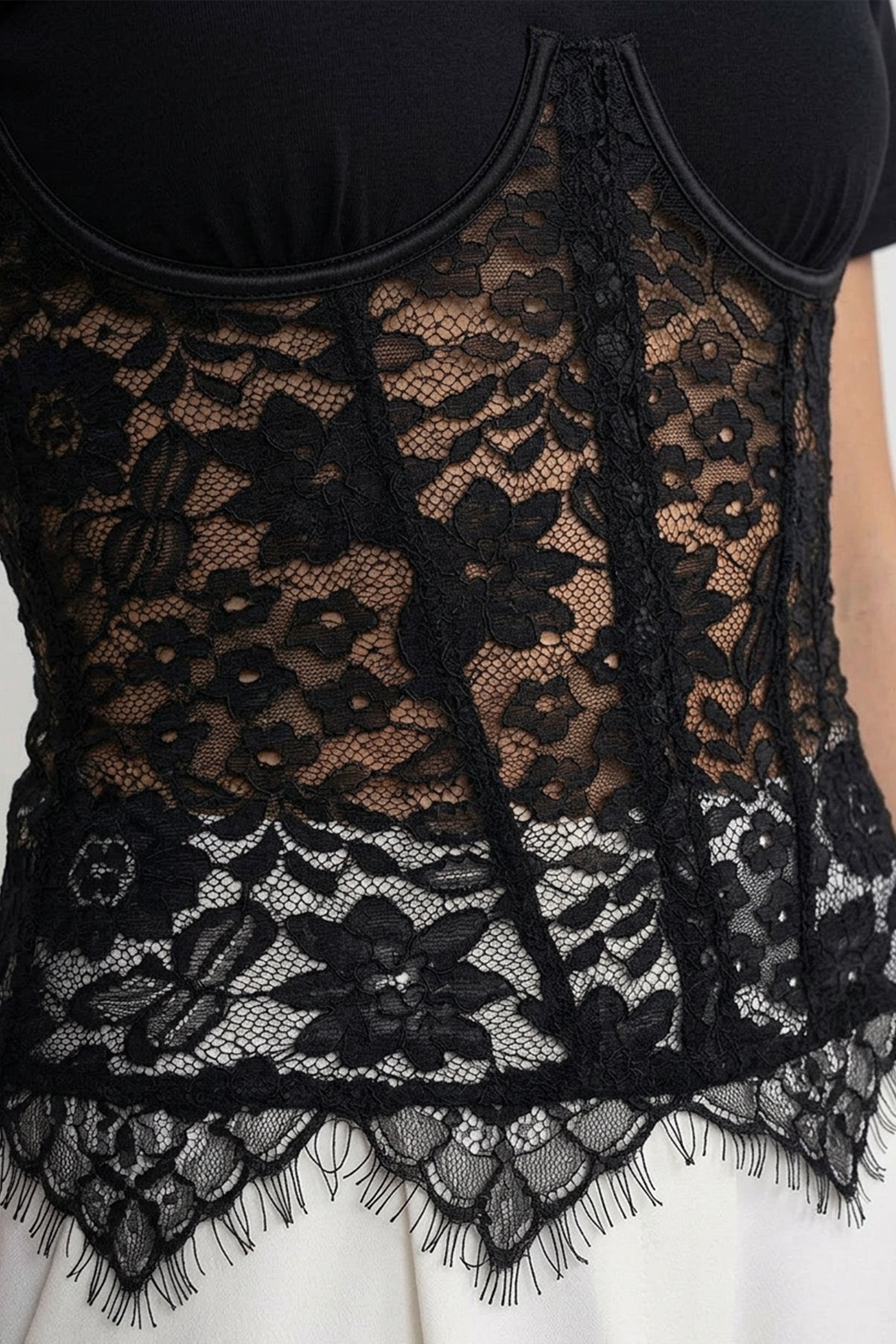 Haut à manches courtes avec surcroît corset en dentelle - Noir