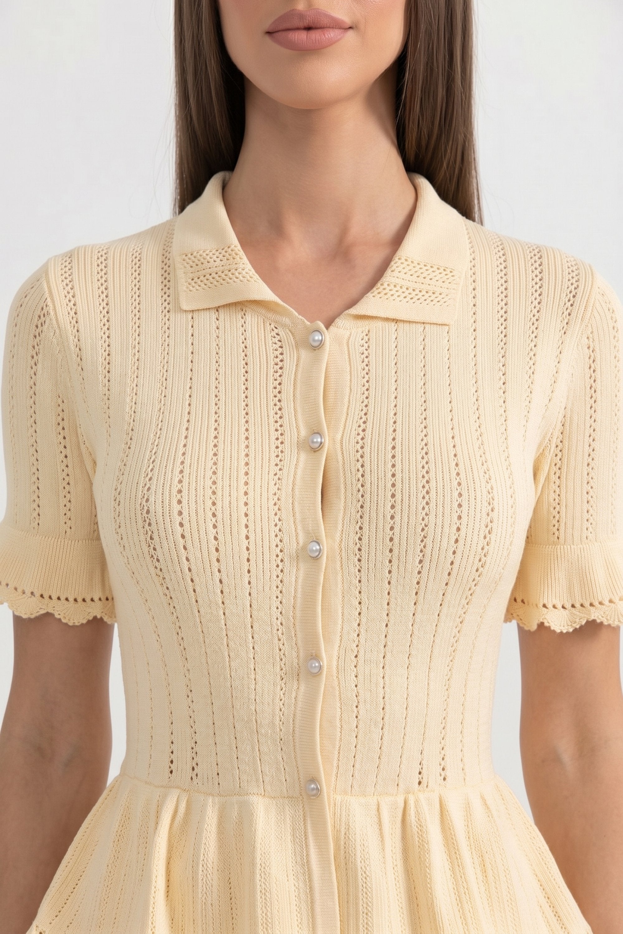 Robe maxi péplum en maille avec col Peter Pan et ourlet en dentelle - Jaune