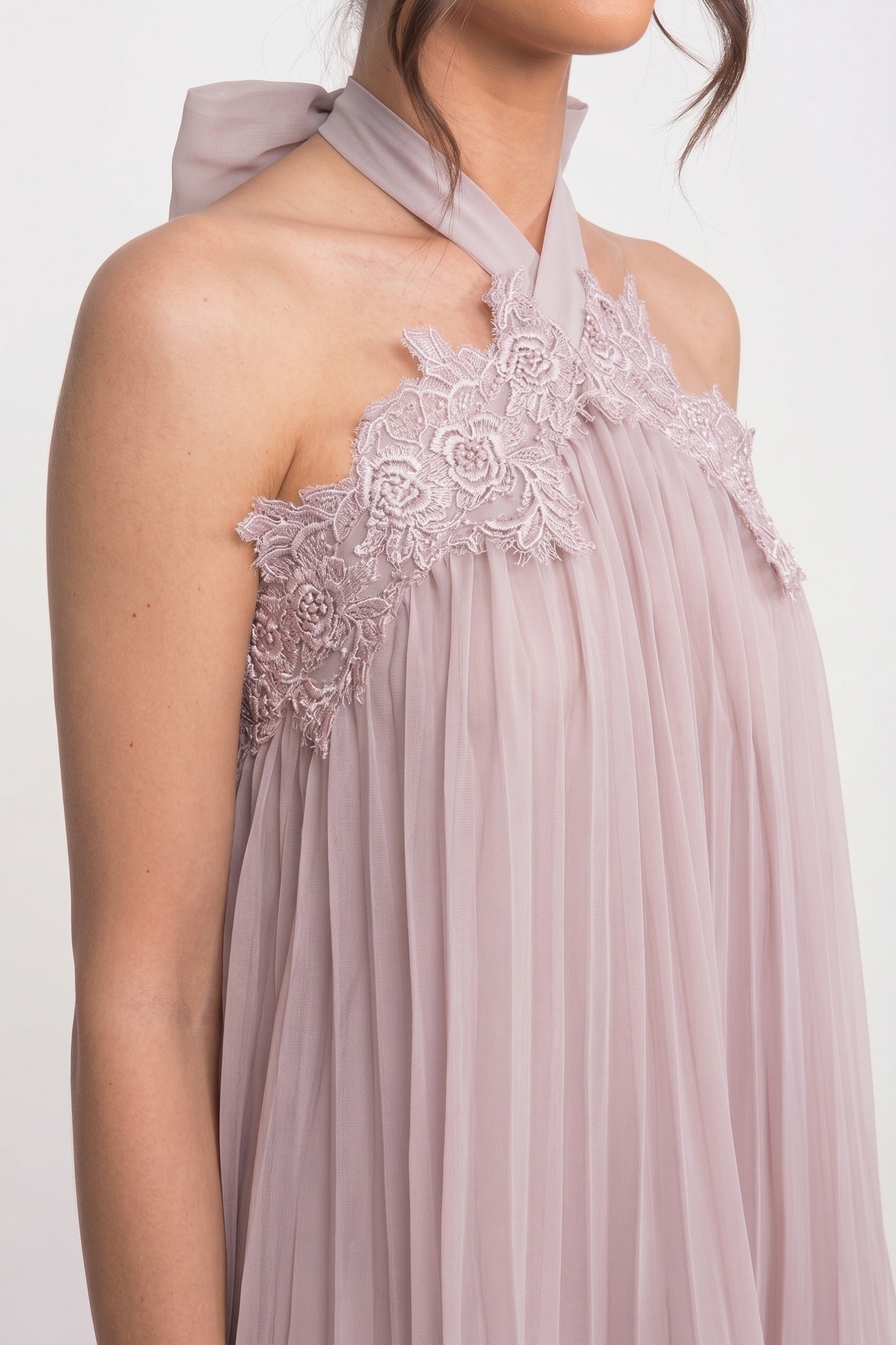 Robe mini en chiffon à col halter avec ourlet en dentelle - Rose