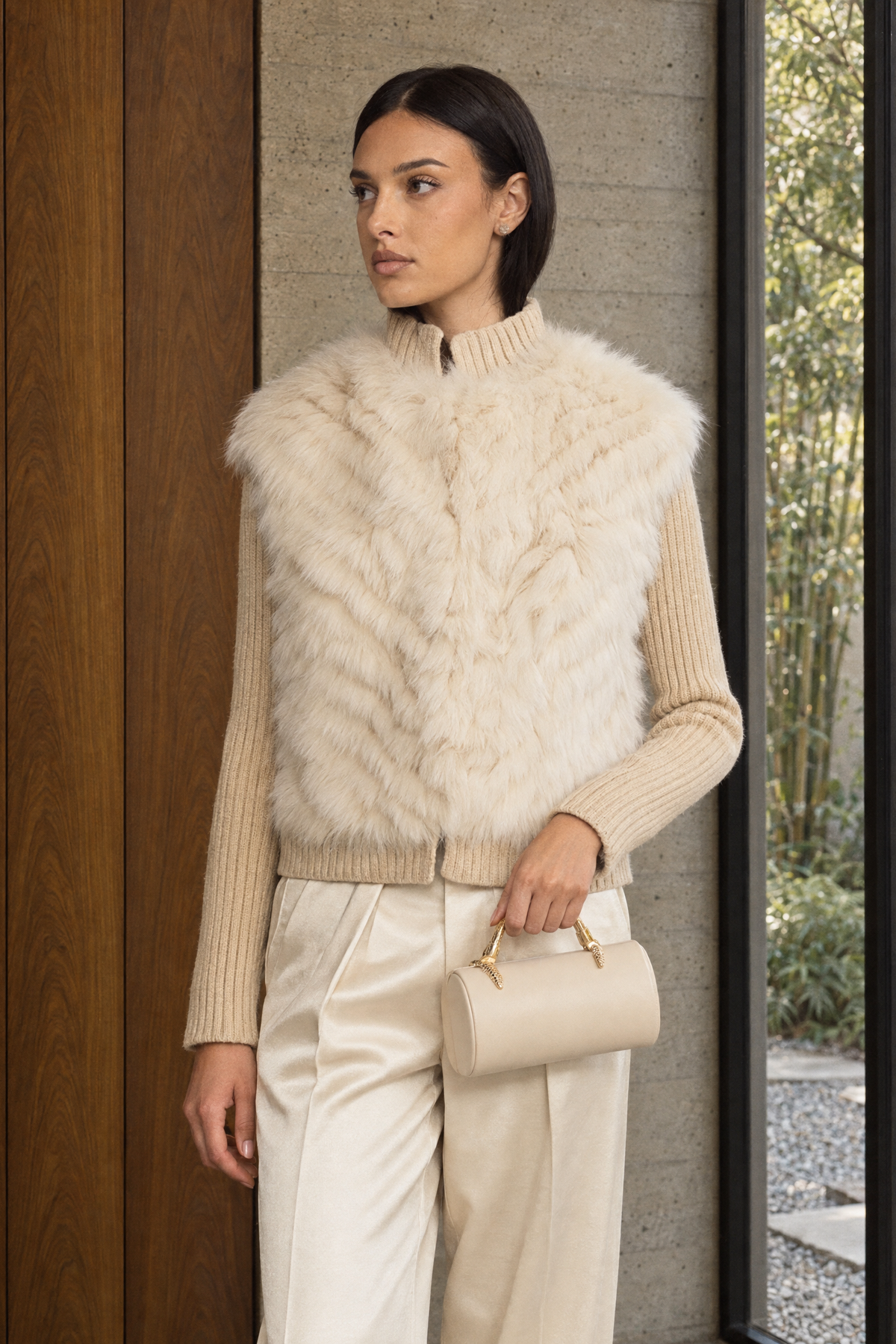 Veste en fourrure de renard tricotée à manches en maille côtelée - Beige