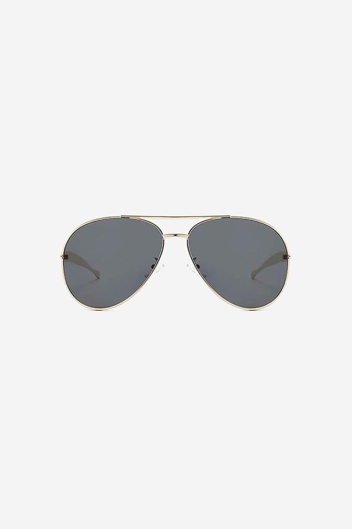 Lunettes de soleil Aviator avec monture en or sculpté et double pont – Noir