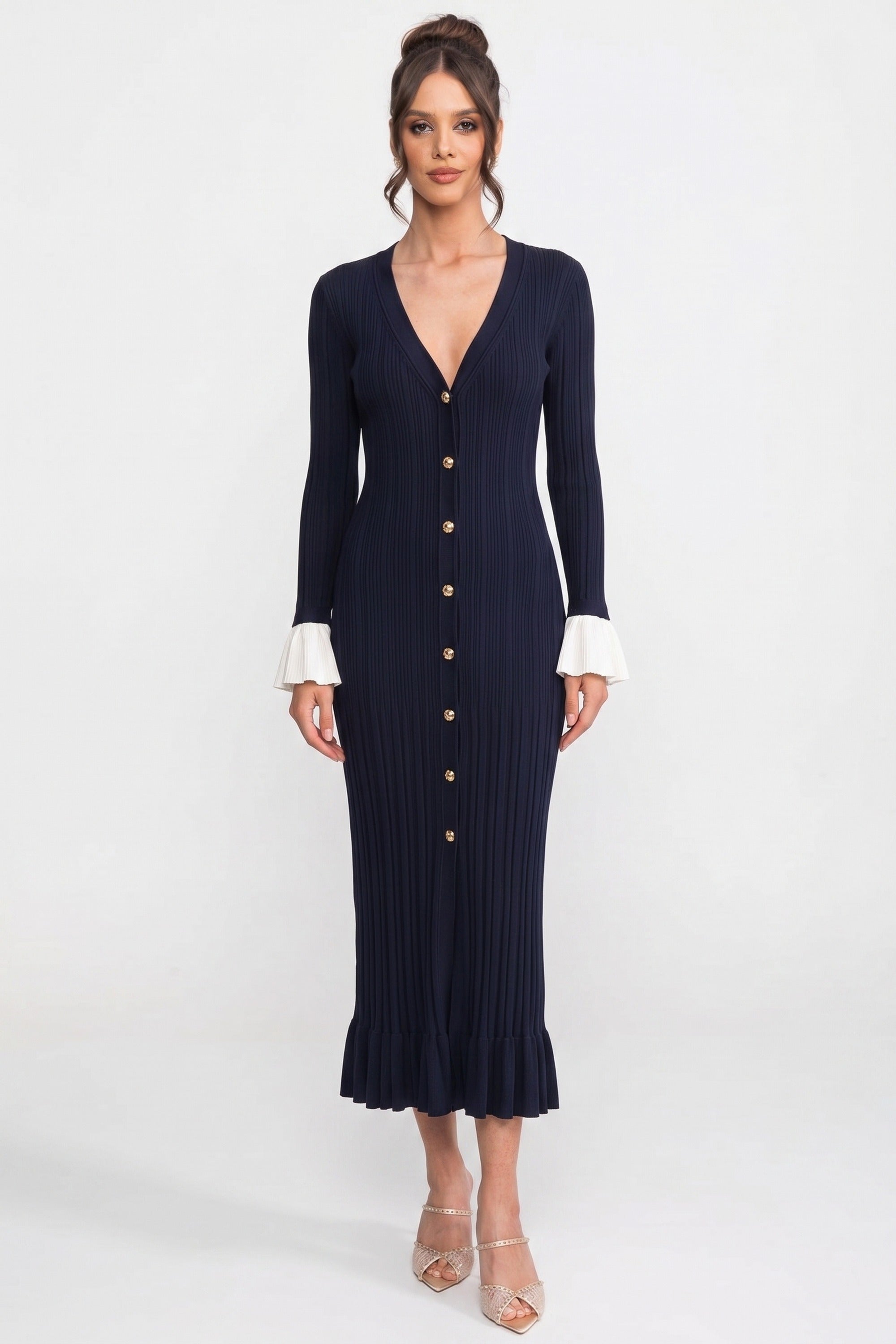 Robe longue en maille plissée à manches longues avec boutonnage sur le devant et poignets contrastants - Marine