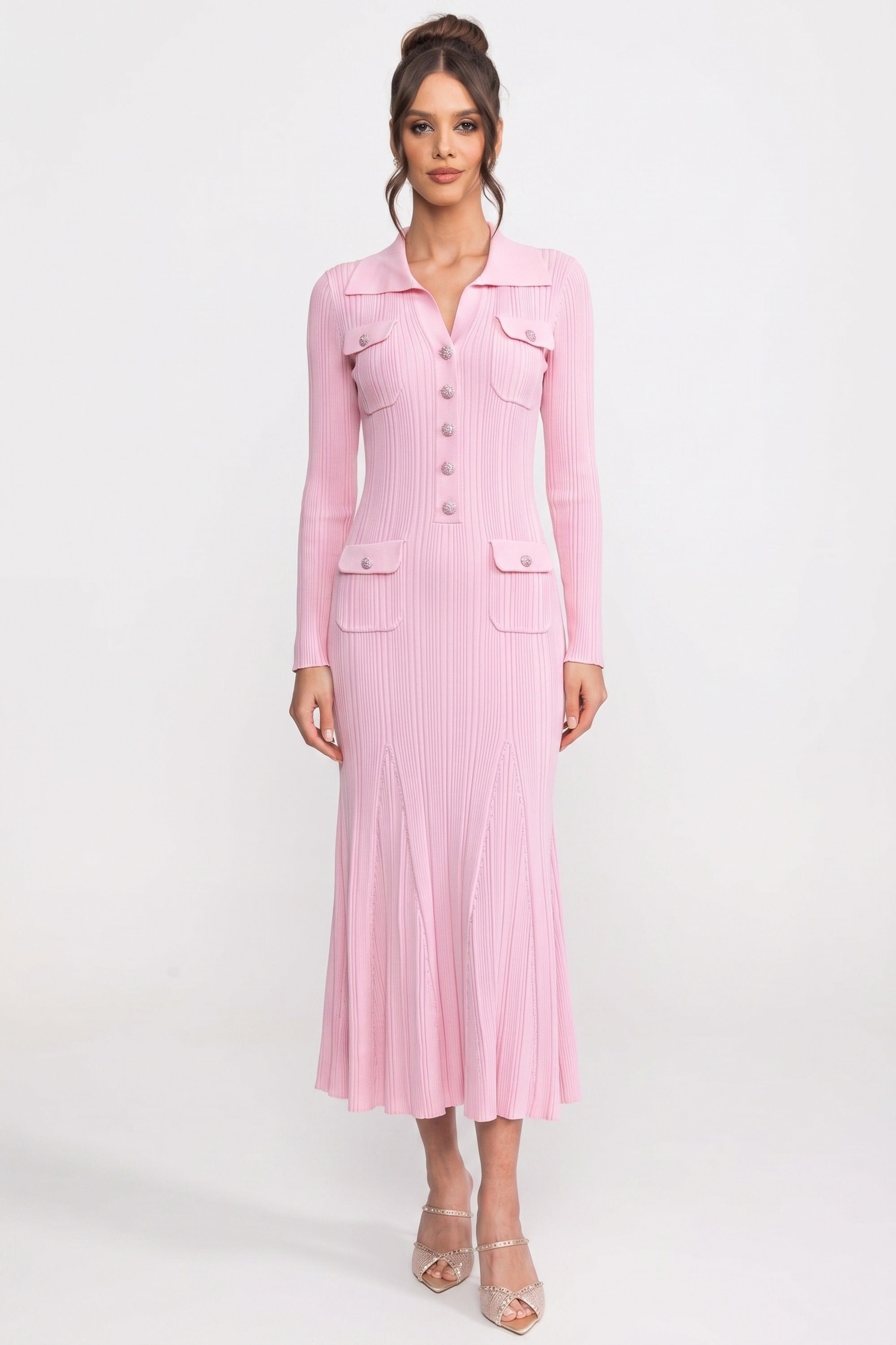Robe maxi en maille à manches longues avec fermeture boutonnée sur le devant et poches plaquées - Rose