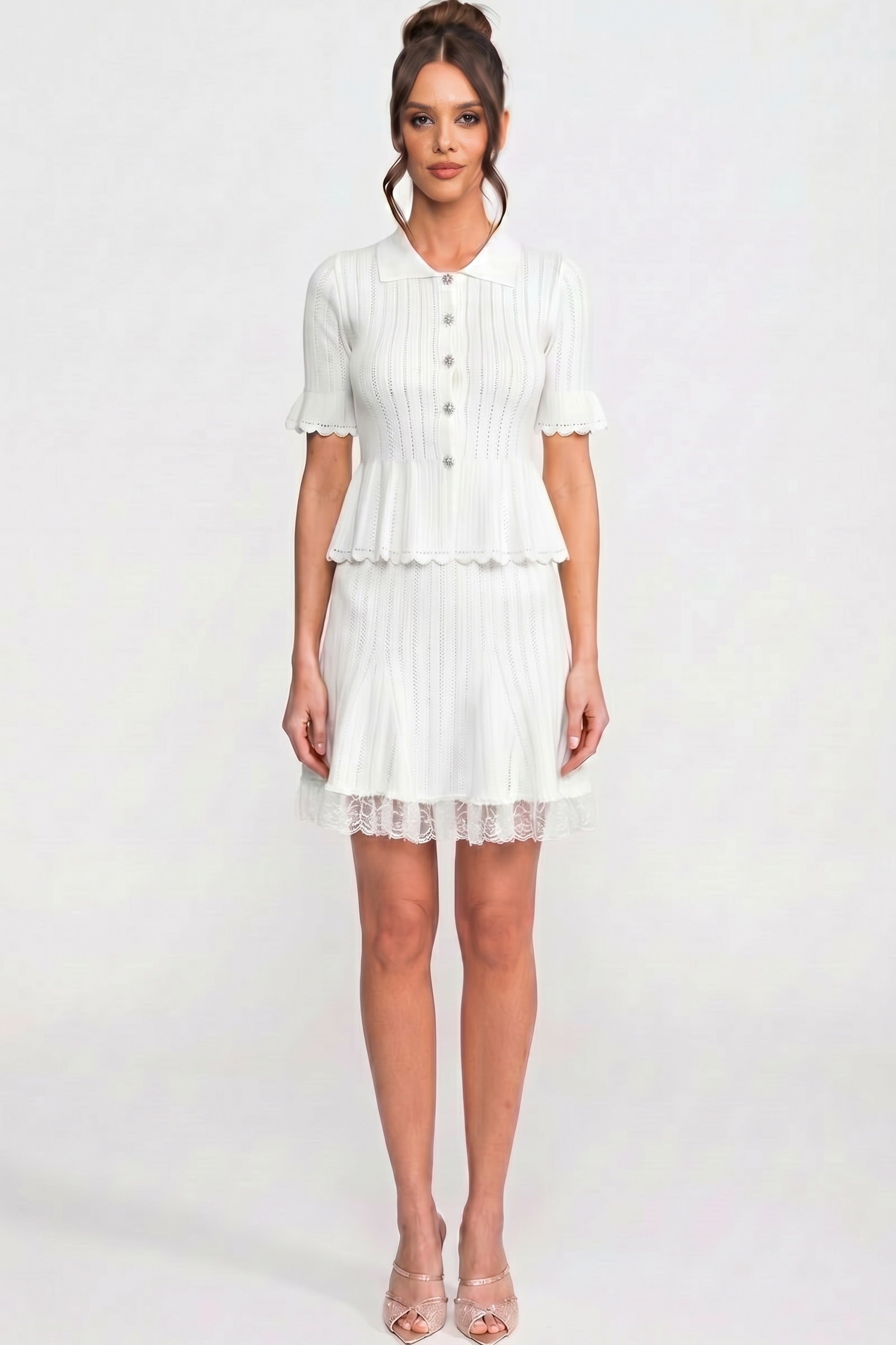 Robe mini en maille à col Peter Pan et basque avec ourlet en dentelle - Blanc