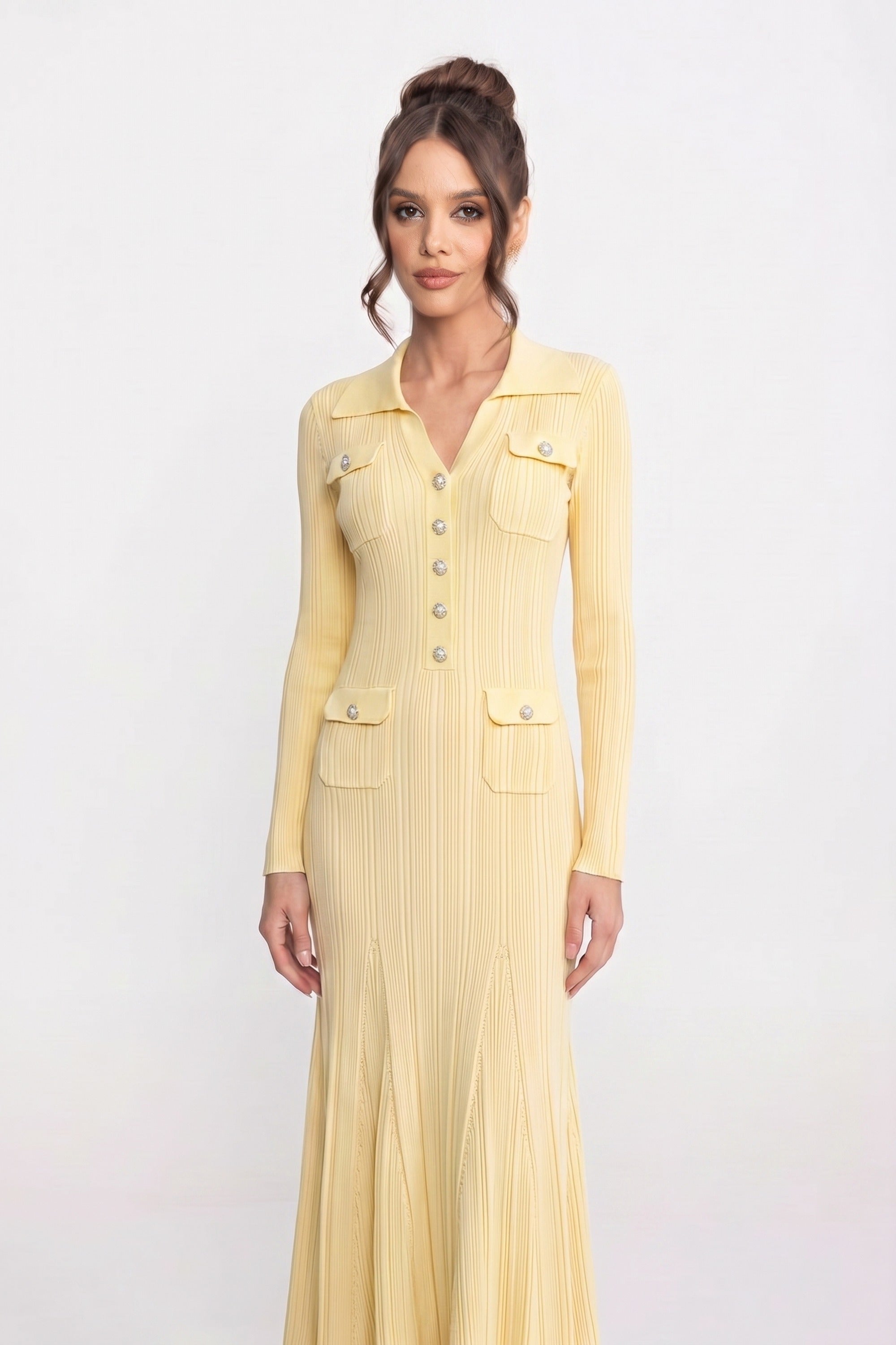 Robe longue en maille à manches longues avec boutonnage frontal et poches plaquées - Jaune