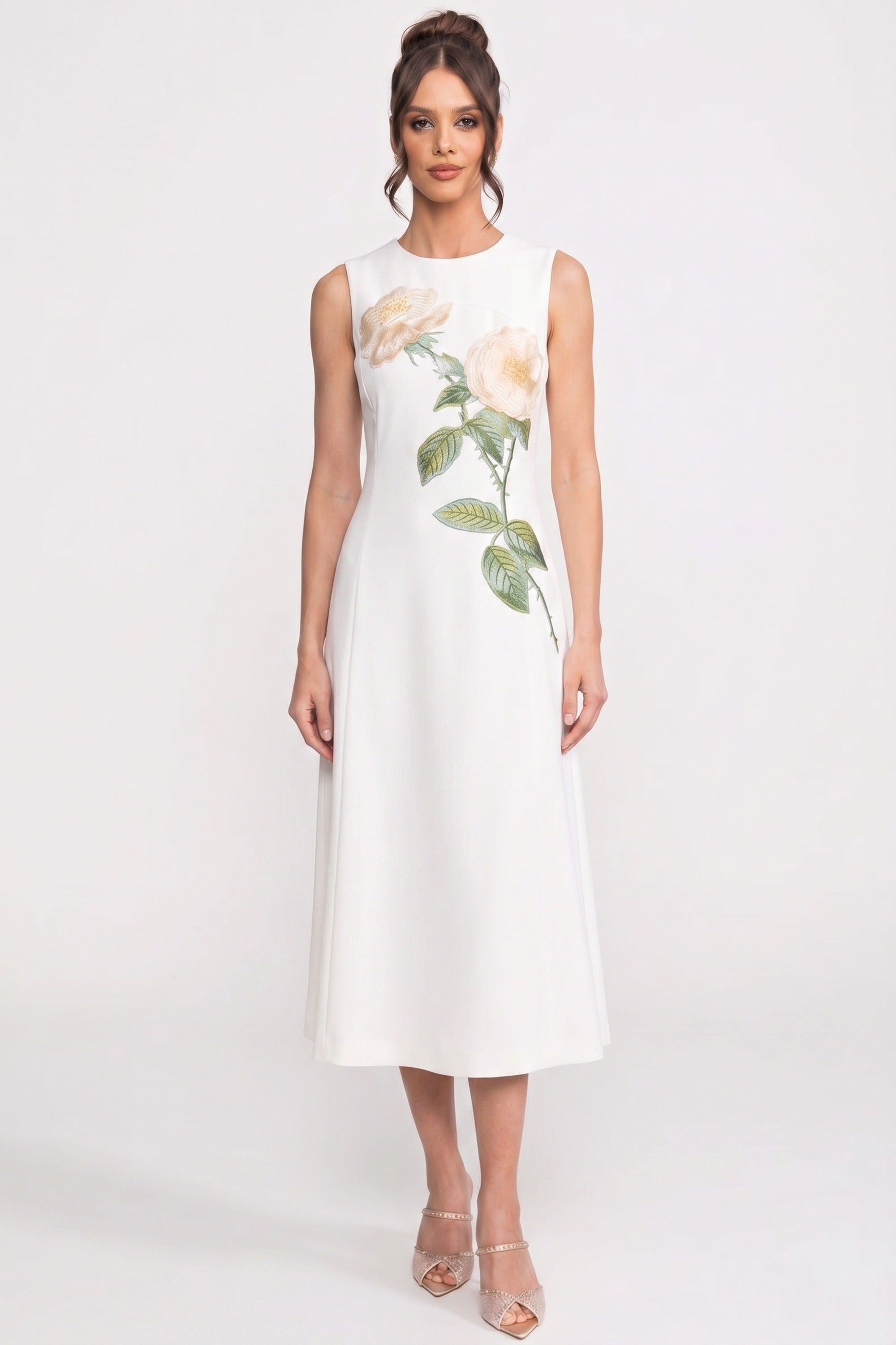 Robe midi sans manches avec appliqué floral 3D et jupe ample - Blanc