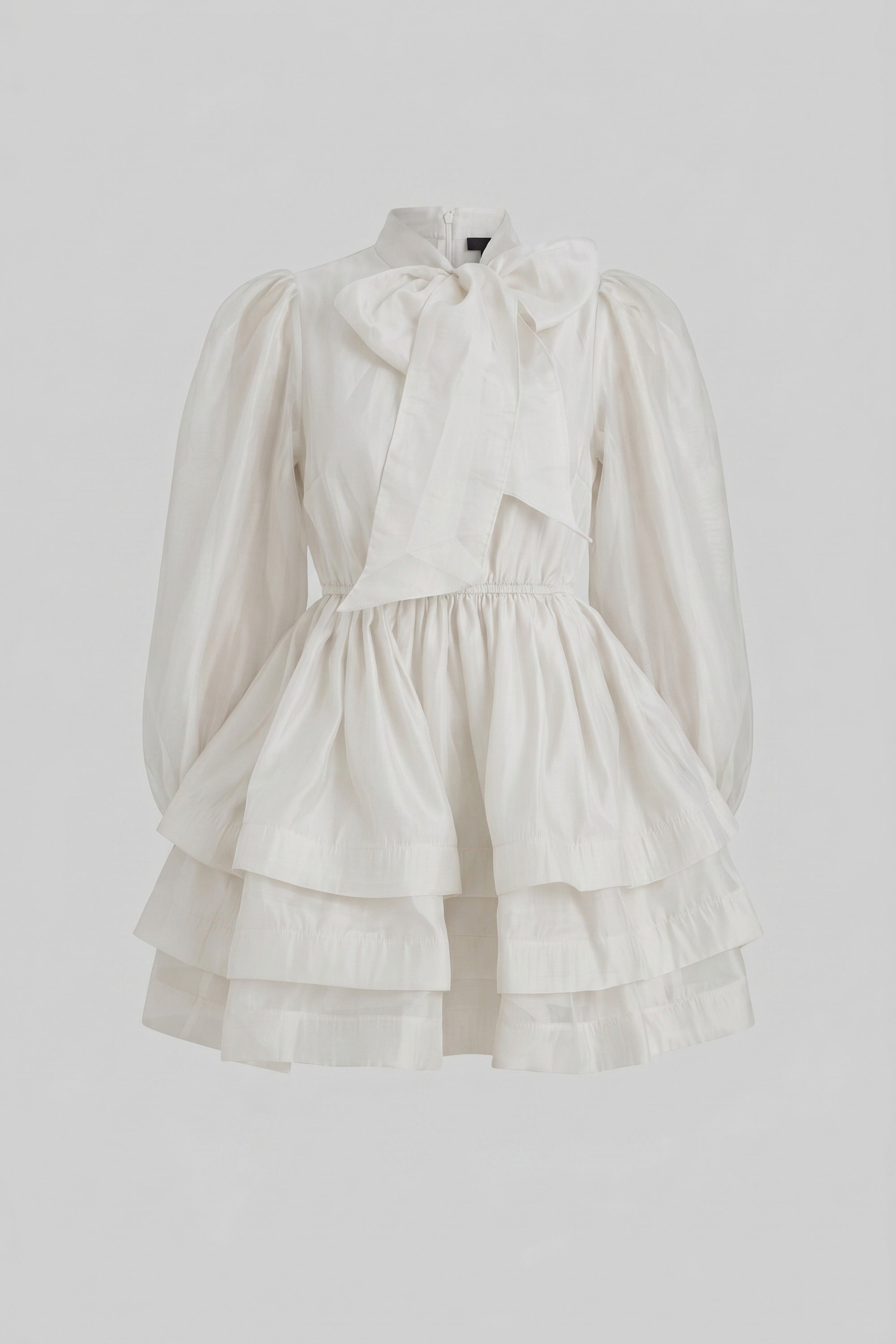 Robe mini à col montant et manches bouffantes avec jupe à volants superposés et nœud - Blanc