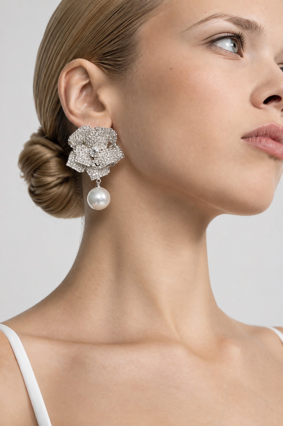 Boucles d’oreilles pendantes Crystal Camellia Pearl - argent