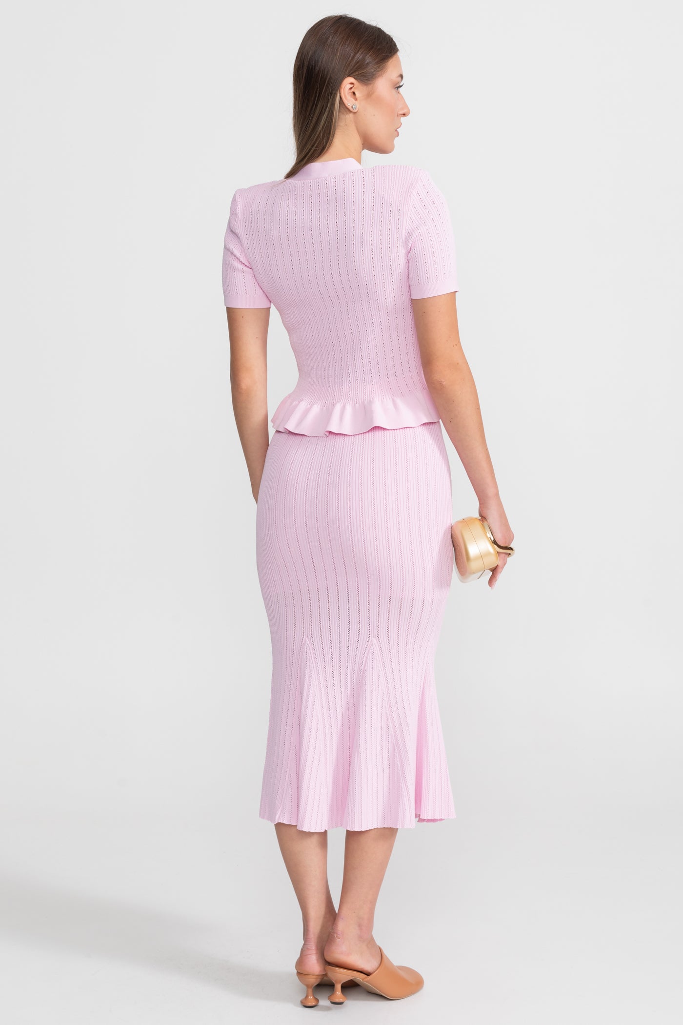 Ensemble Midi en Maille avec Taille Péplum et Boutons Dorés – Rose