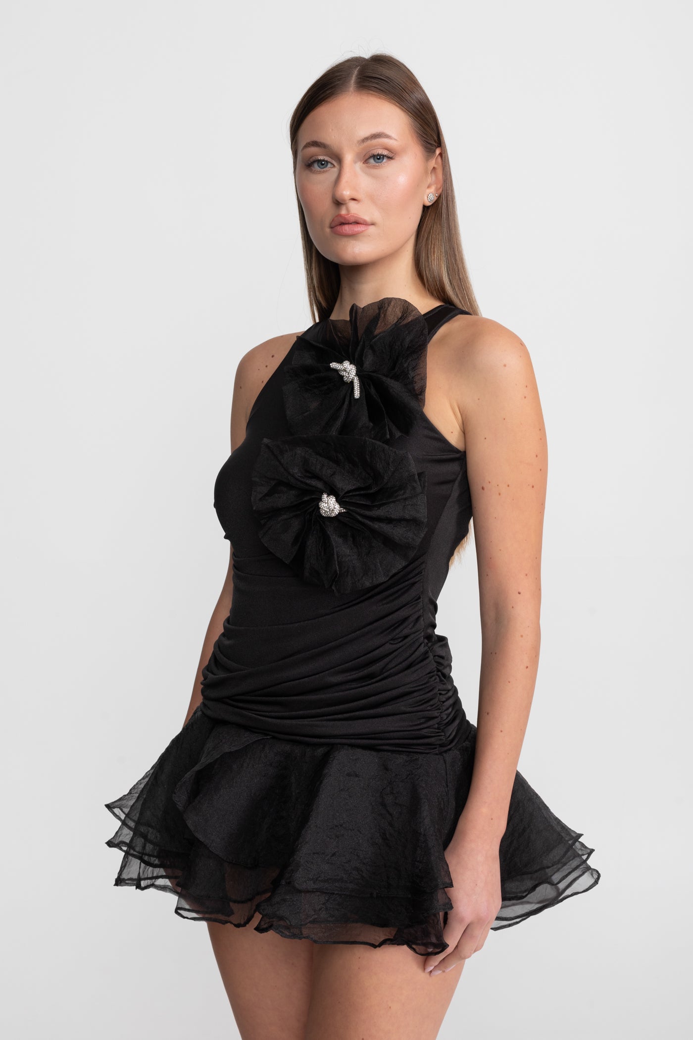 Robe Mini à Volants avec Appliqué en Tulle – Noir