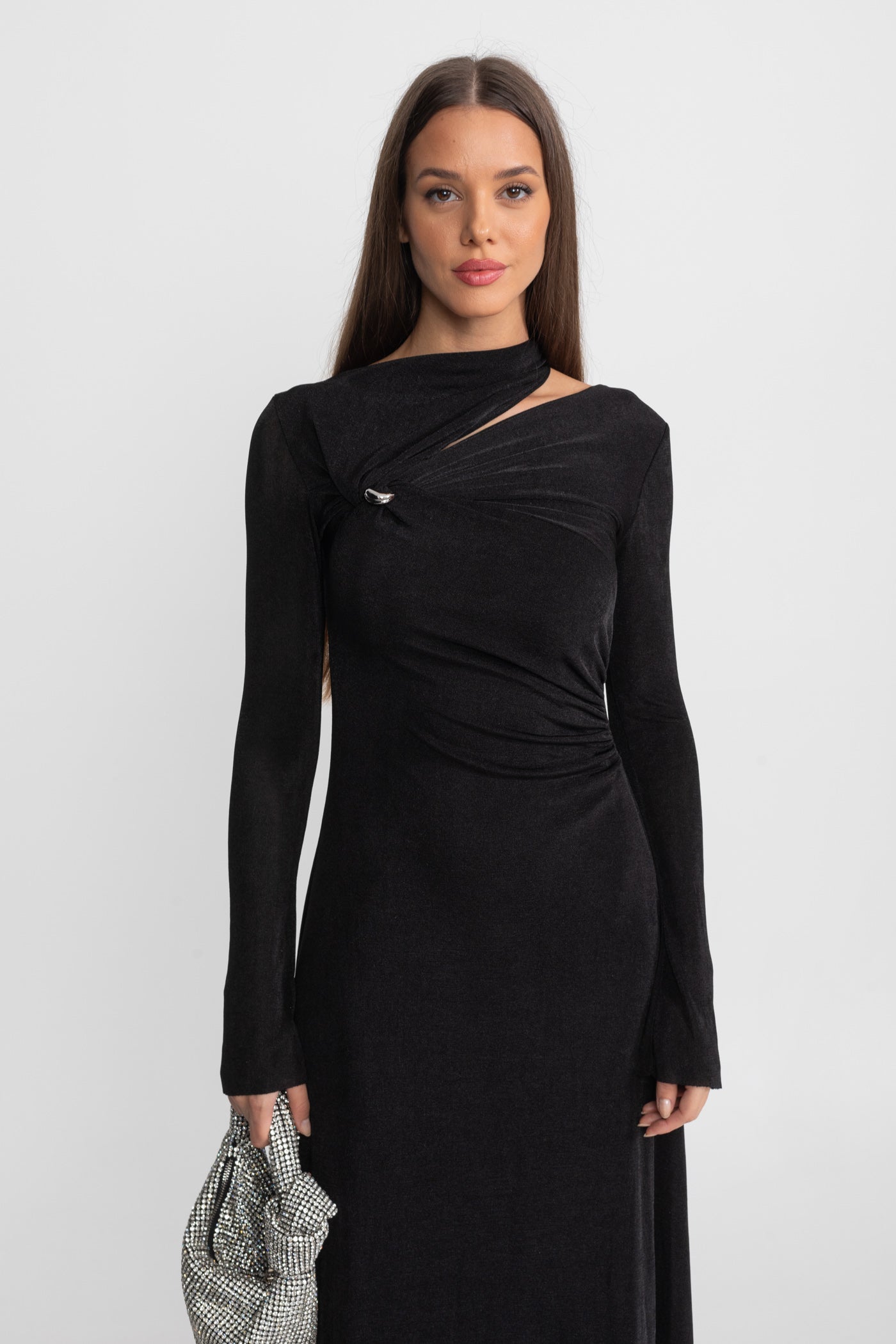 Robe Maxi Drapée avec Découpe et Détail Élégant - Noir