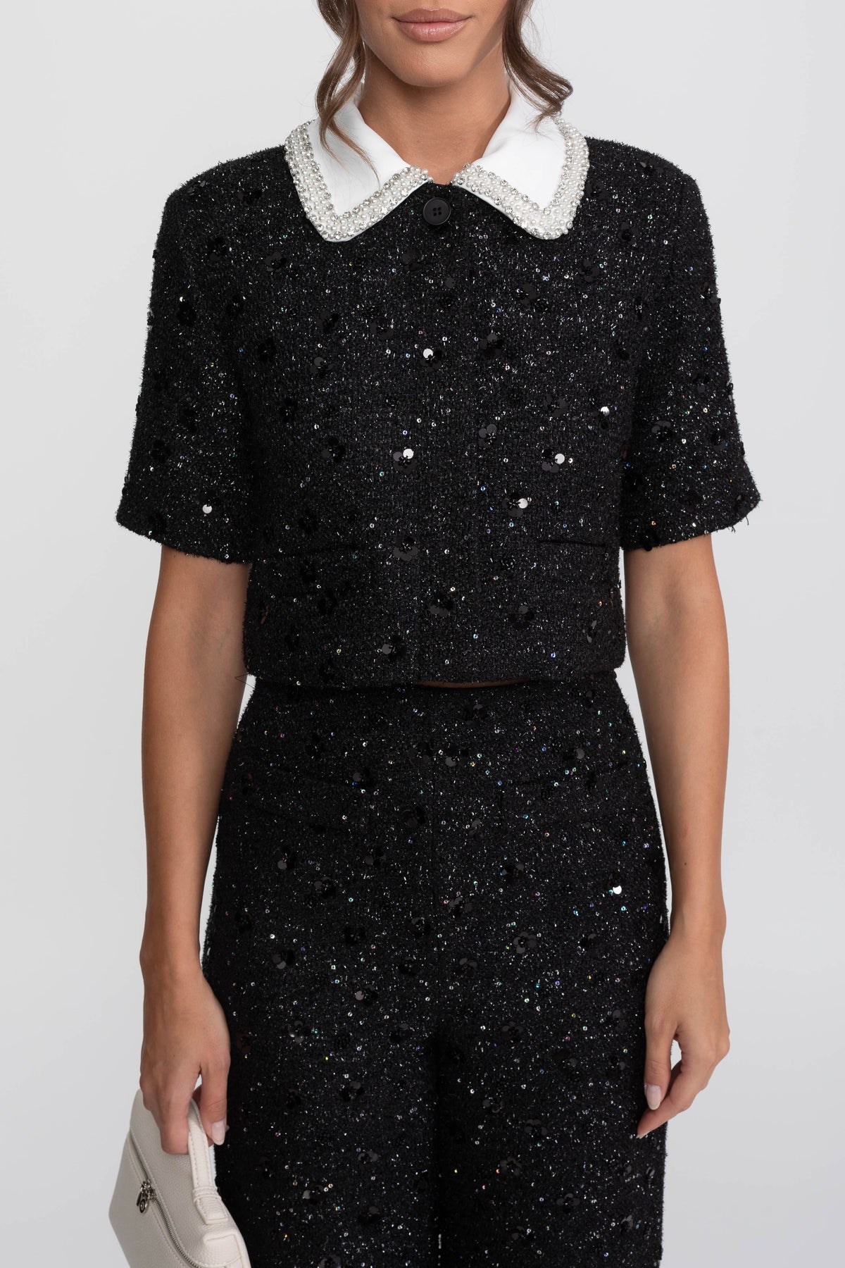 Veste courte en tweed à manches courtes avec col contrasté et détail de sequins - Noir