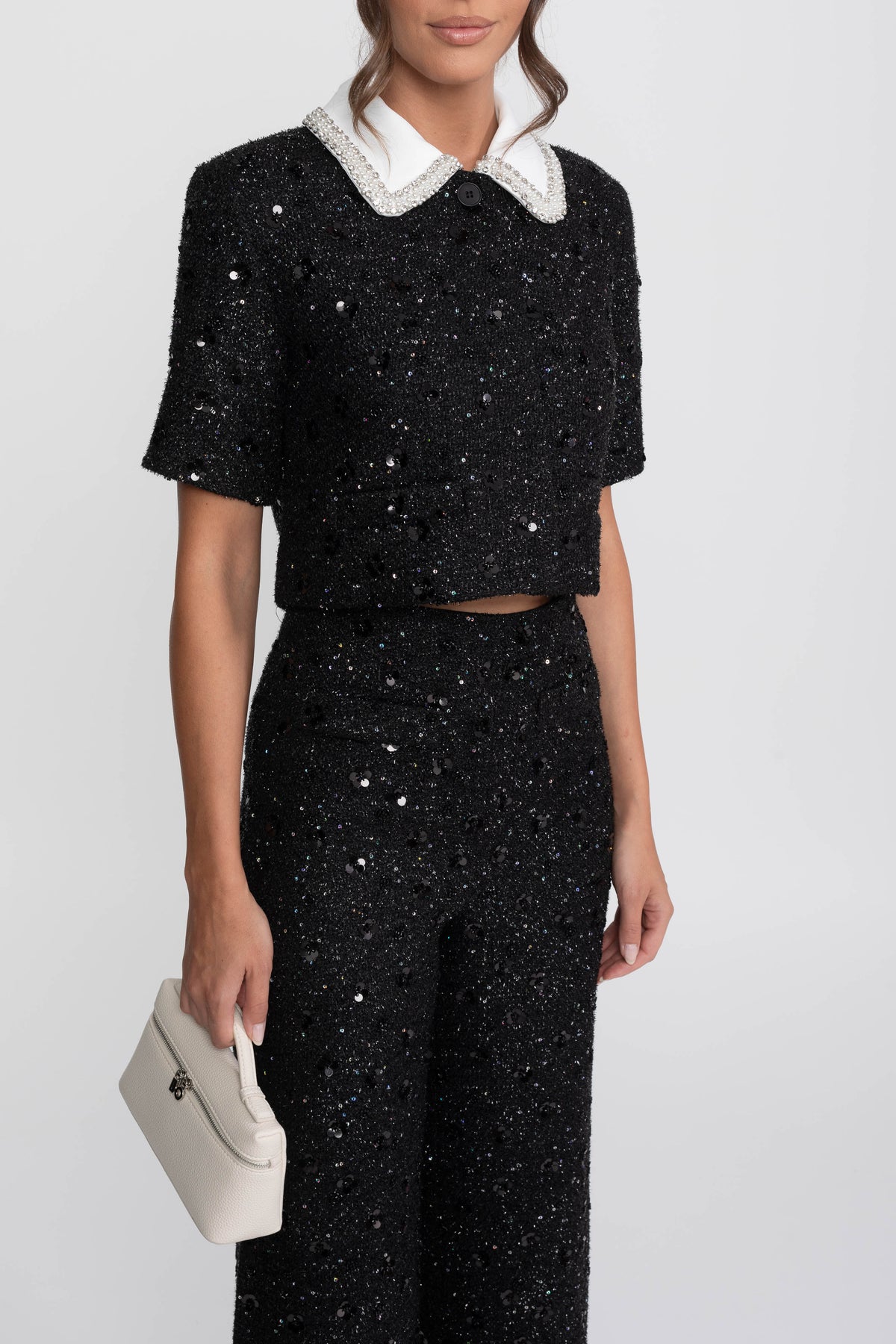 Veste courte en tweed à manches courtes avec col contrasté et détail de sequins - Noir