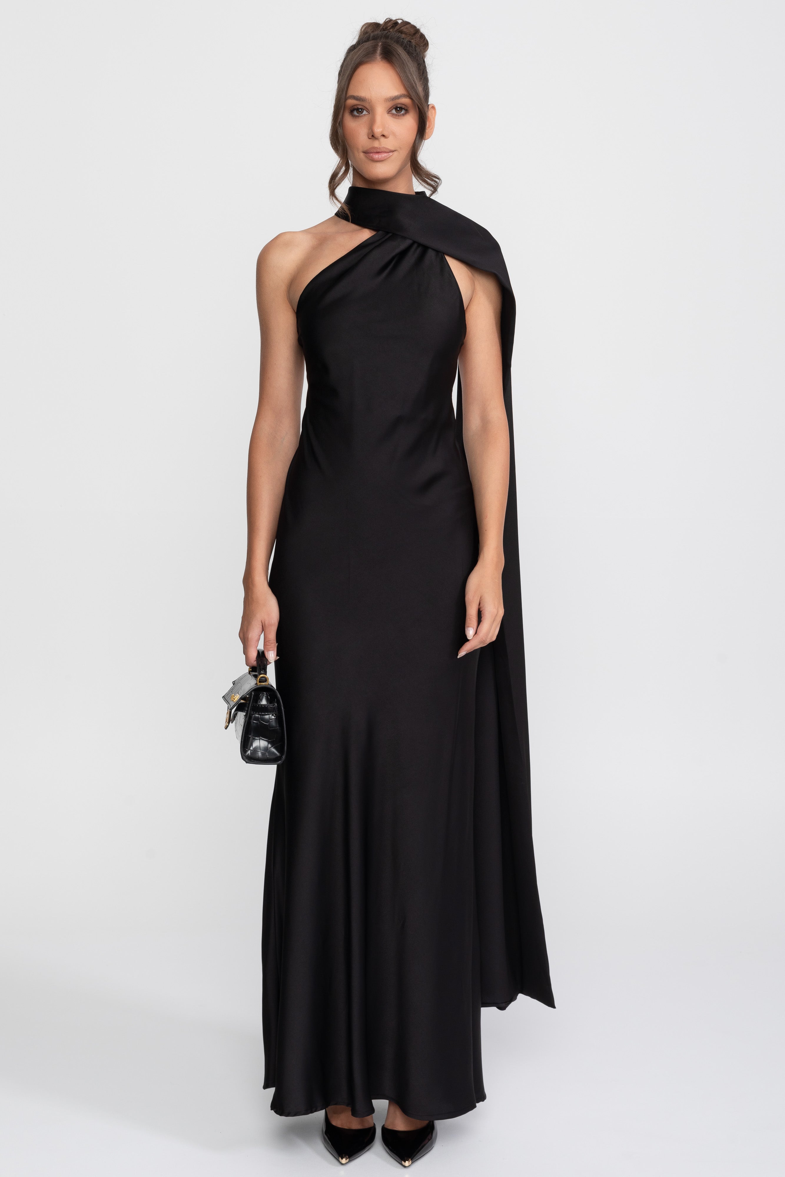 Robe nuisette en satin à col halter torsadé avec encolure asymétrique - Noir