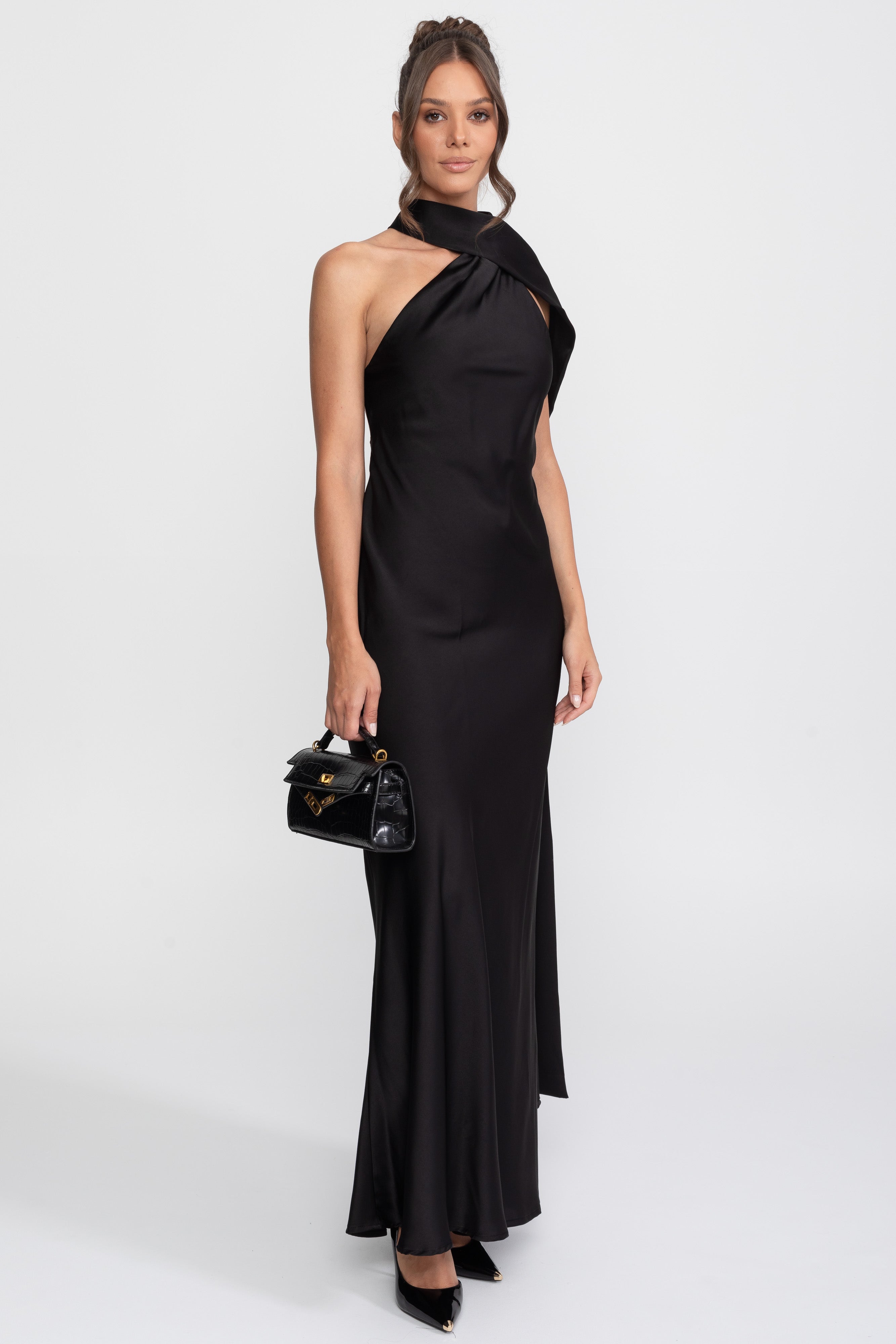 Robe nuisette en satin à col halter torsadé avec encolure asymétrique - Noir