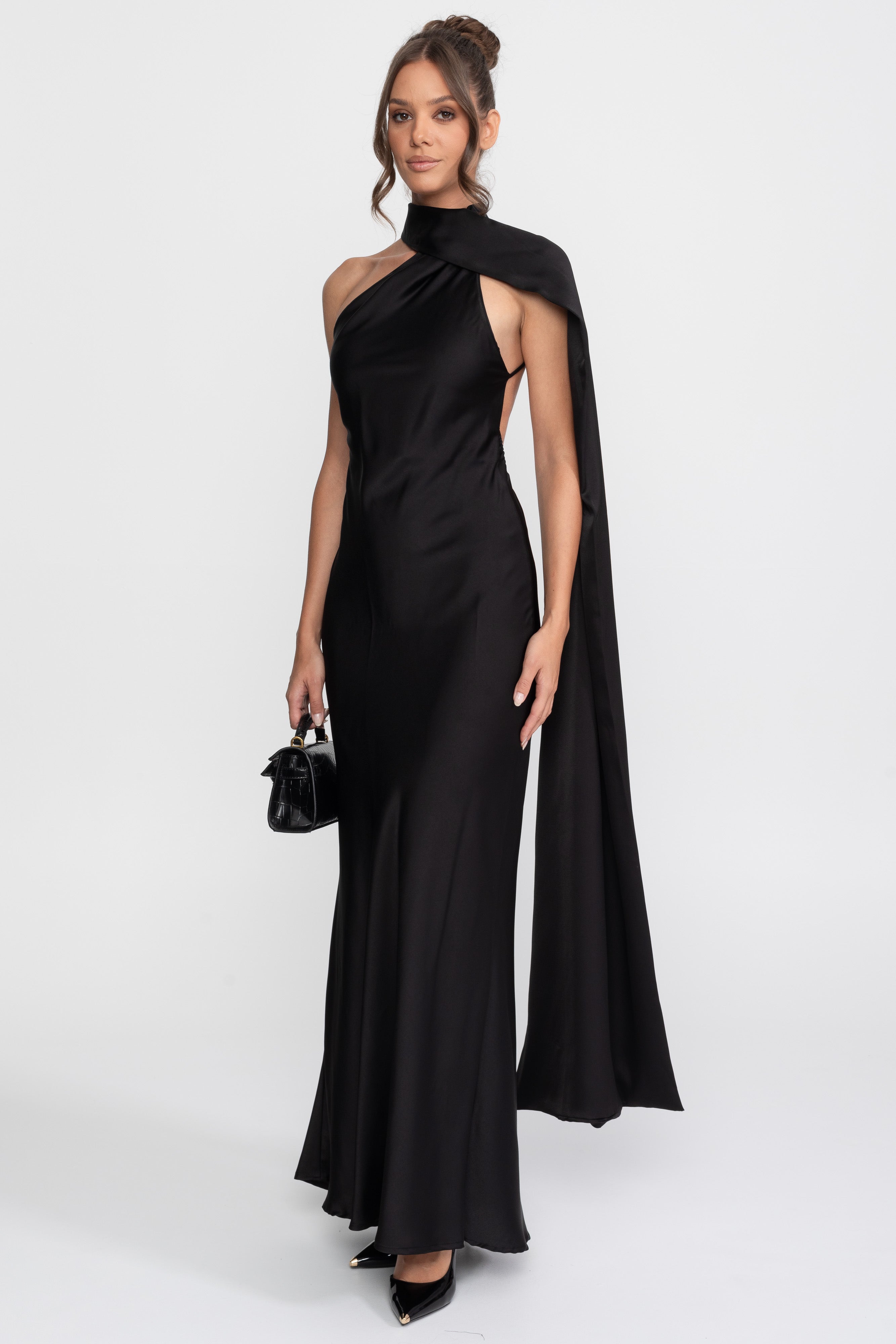 Robe nuisette en satin à col halter torsadé avec encolure asymétrique - Noir
