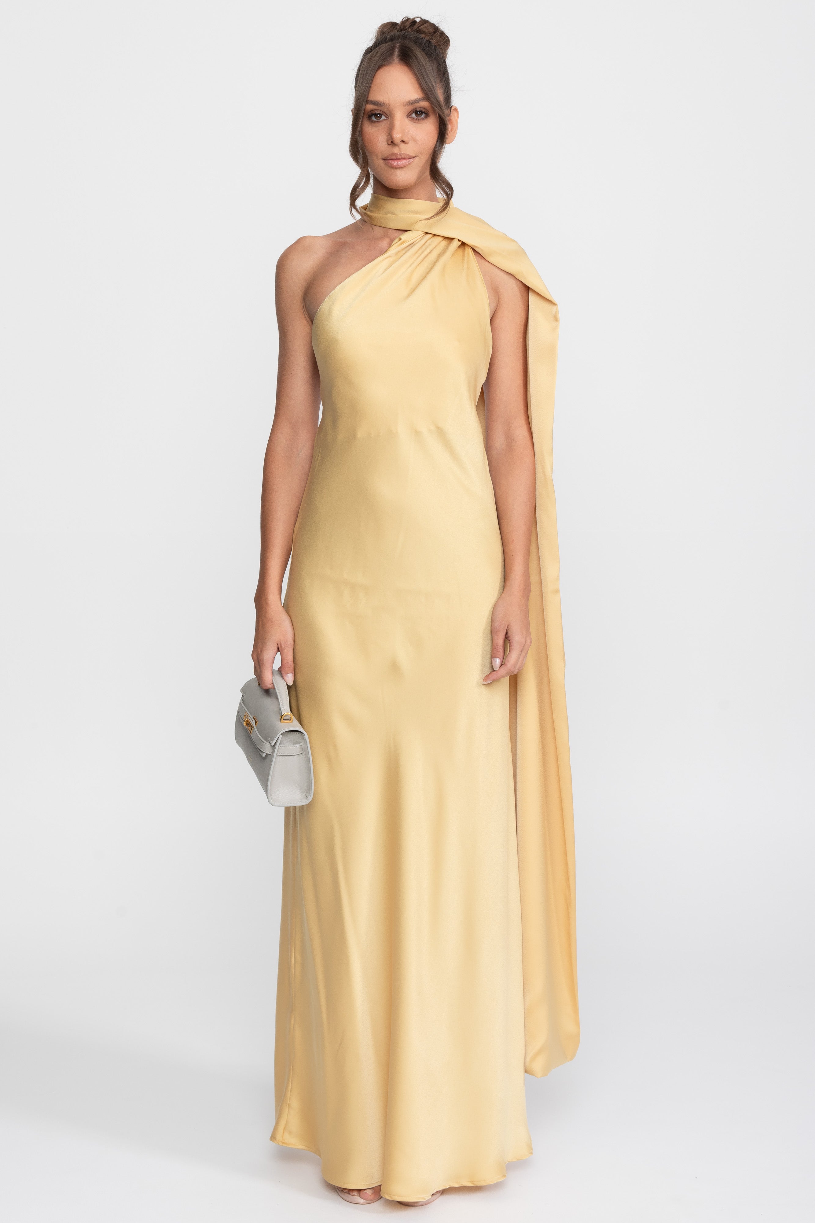 Robe nuisette en satin à col licou torsadé avec encolure asymétrique - Jaune