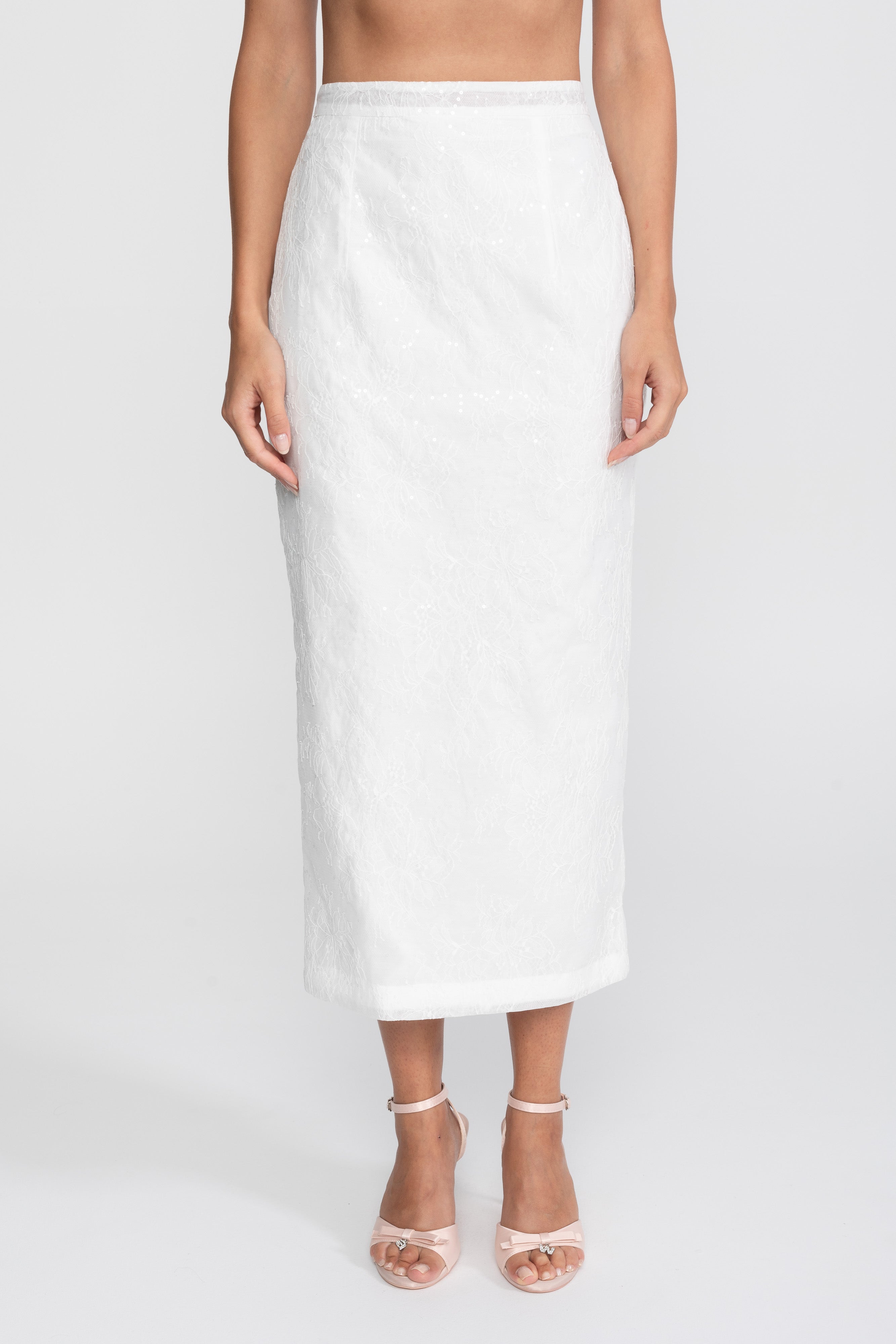 Ensemble top et jupe péplum à épaules dénudées avec ceinture ruban noire - Blanc