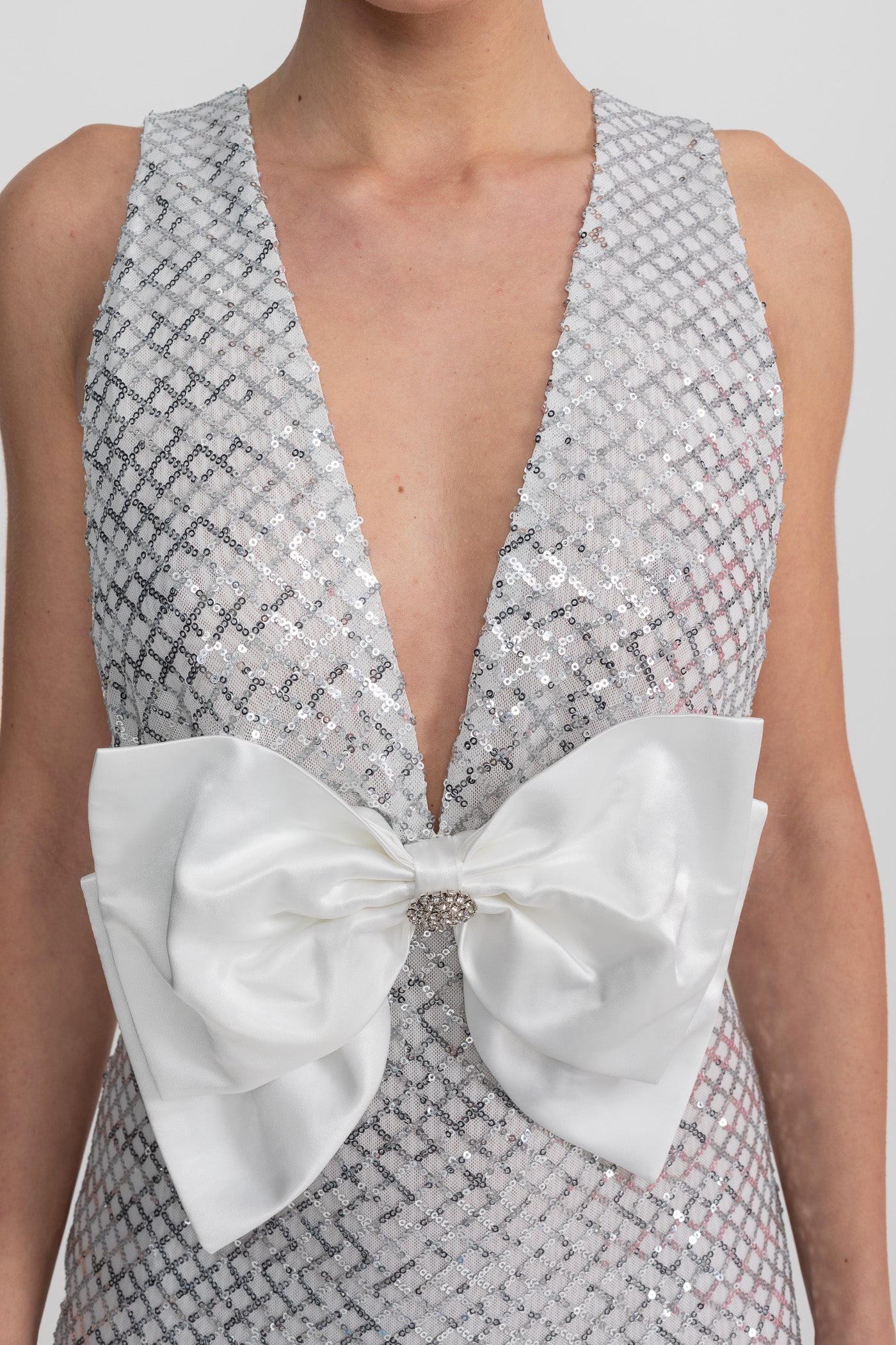 Robe Maxi à Sequins avec Détail Nœud en Satin - Gris Clair