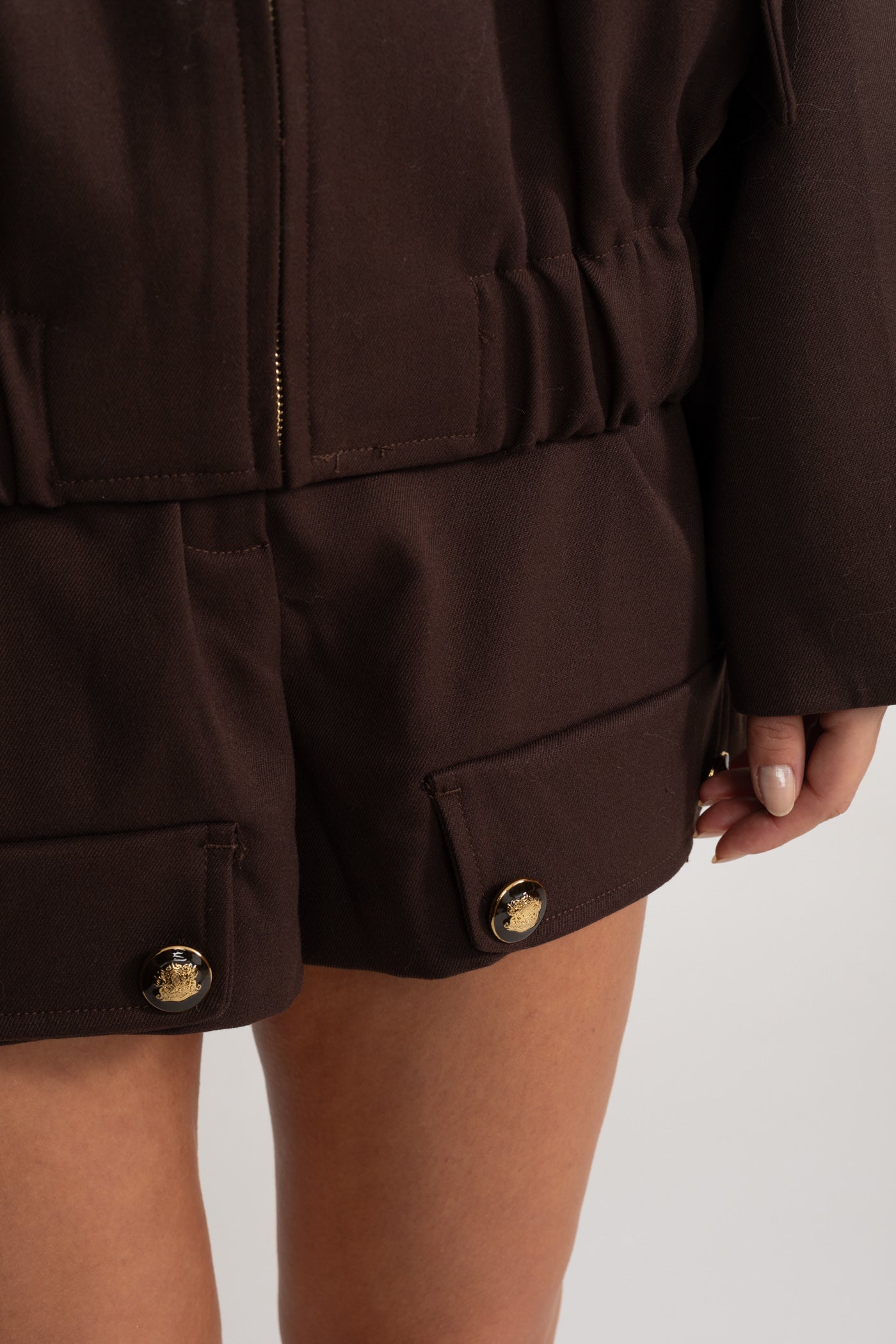 Ensemble coordonné avec veste utilitaire zippée et short assorti - Marron