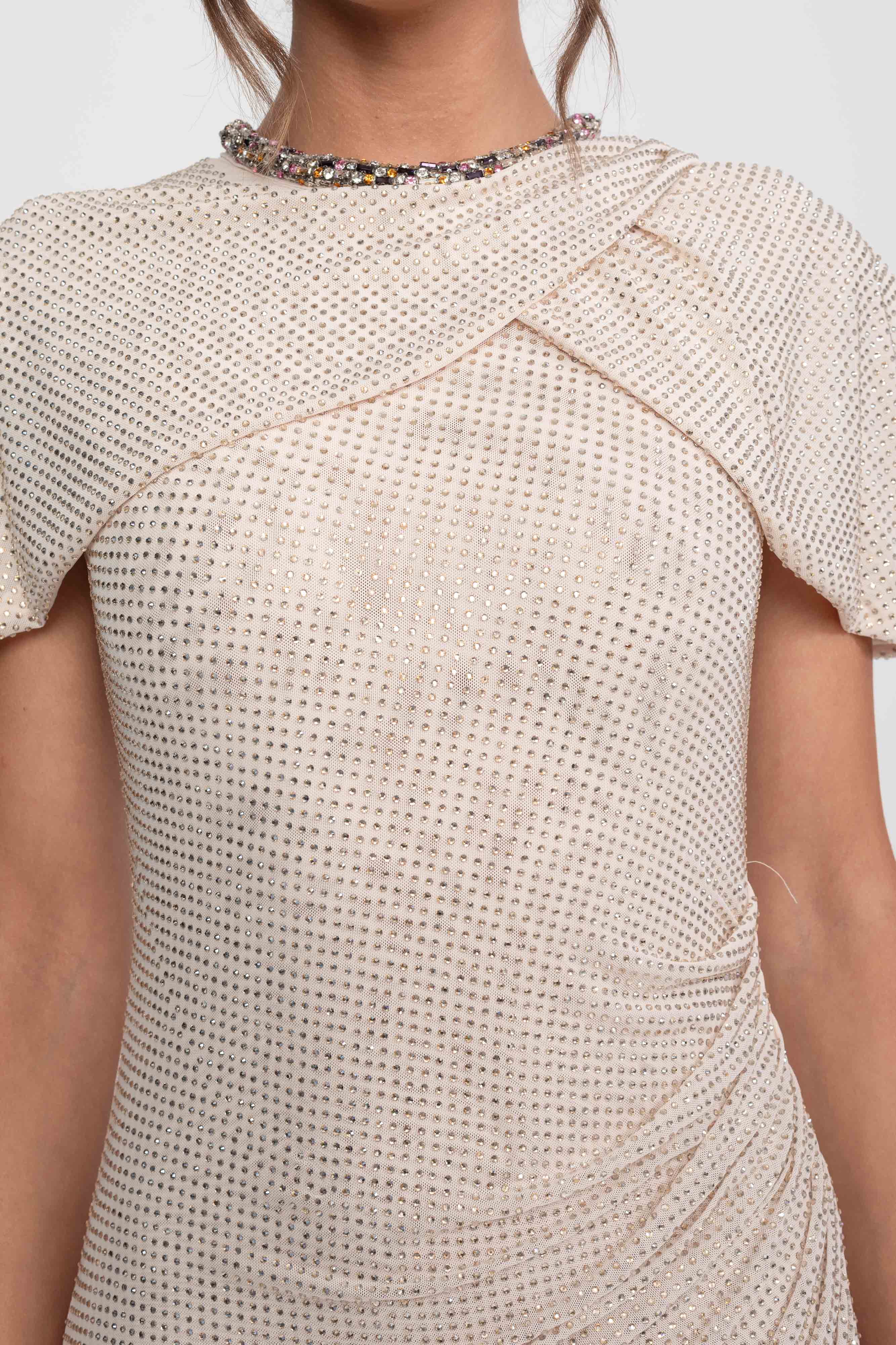 Robe colonne à sequins avec finition cristal et manches croisées - Champagne