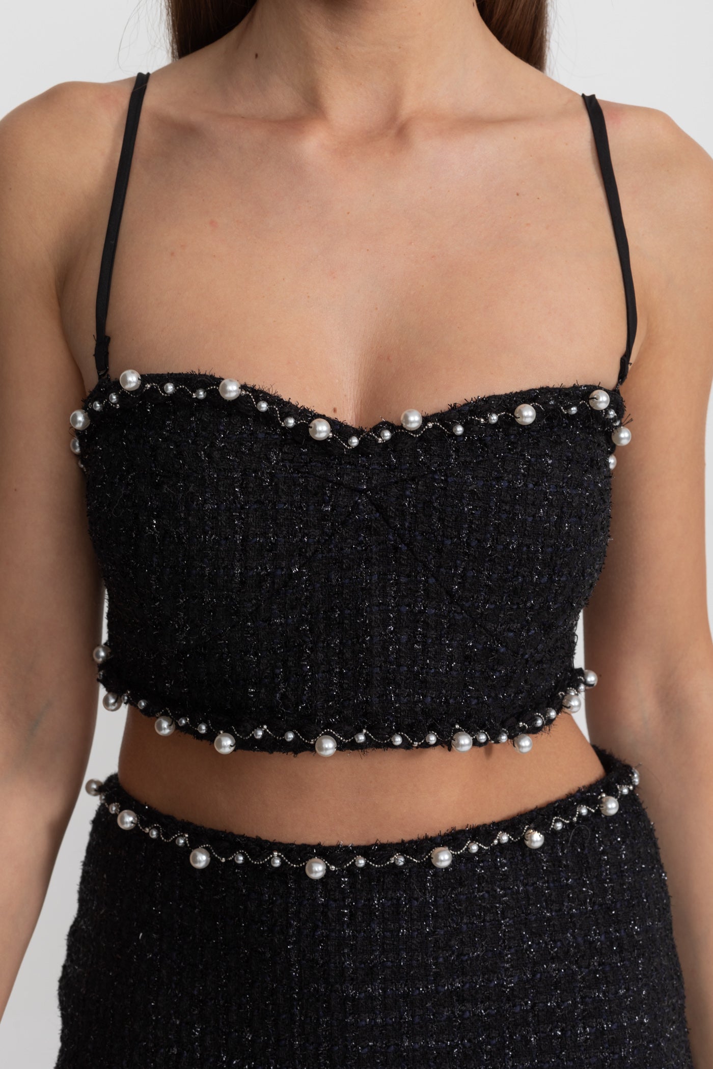 Ensemble Co-Ord en Tweed orné de Perles avec Top Bustier Court – Noir