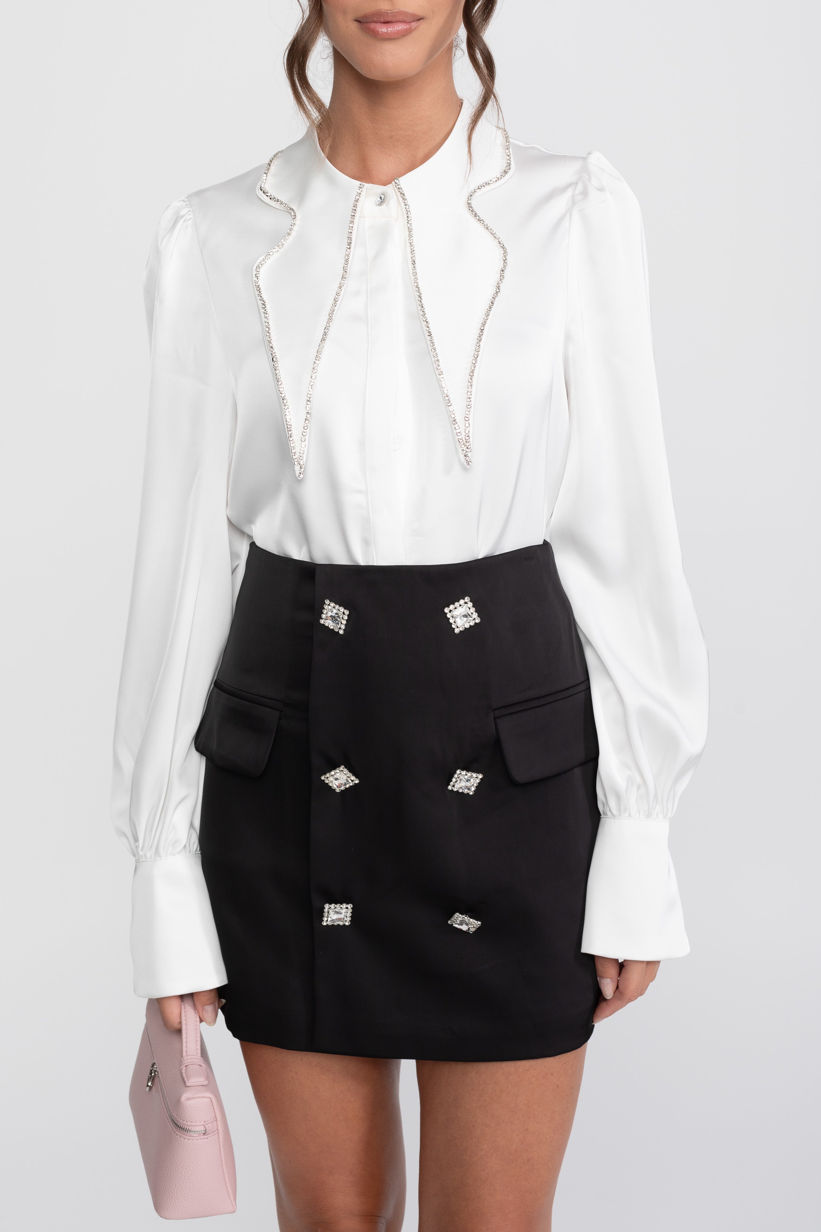Chemise à col cristal et ensemble coordonné jupe contrastante - Blanc / Noir