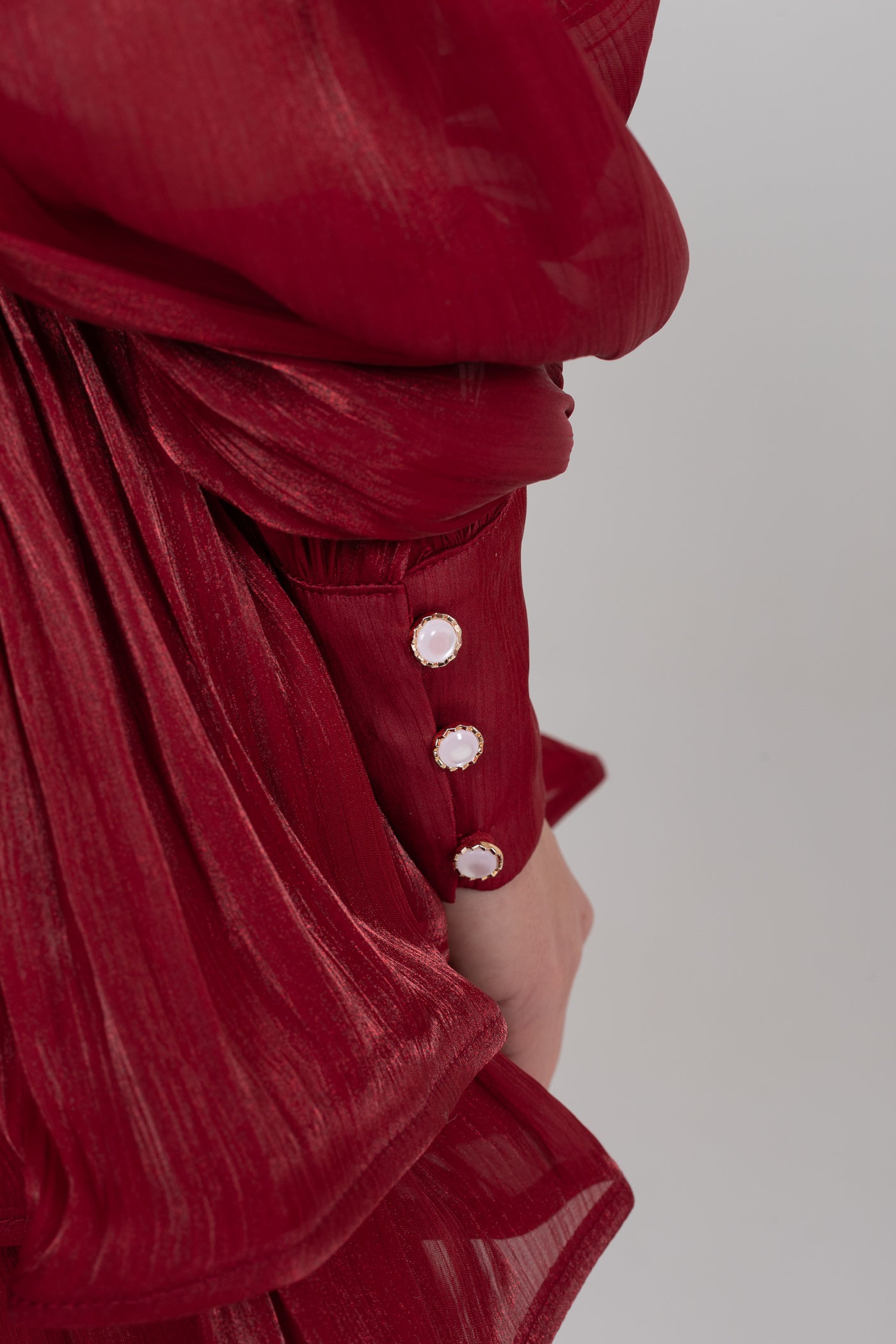 Robe courte drapée à manches longues avec jupe à volants superposés - Rouge