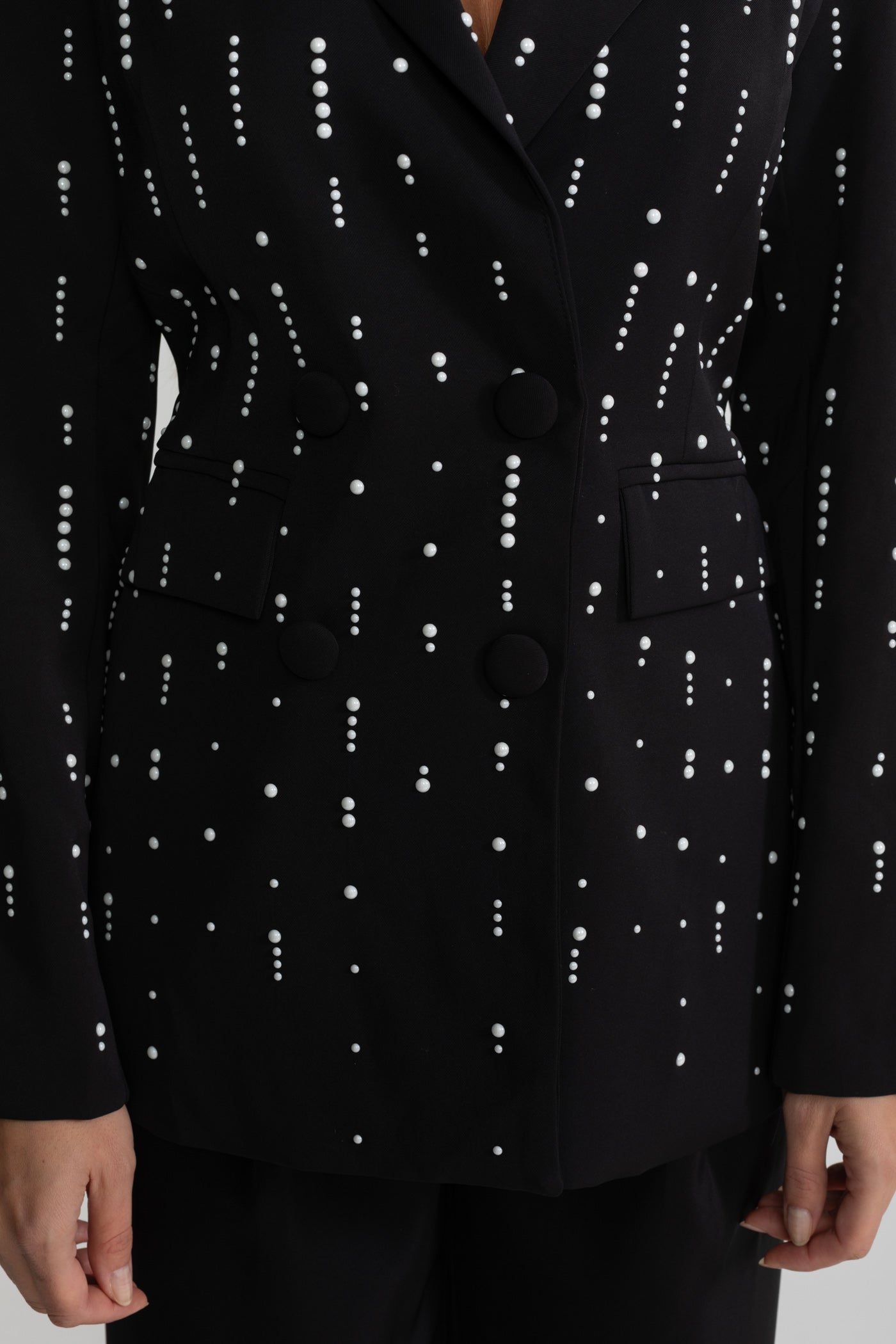 Blazer sur mesure avec ornements de perles blanches - Noir