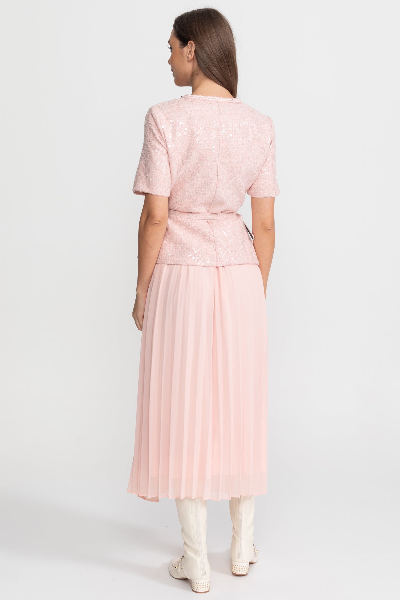 Robe midi en tweed ornée avec jupe plissée en chiffon – Blush Pink