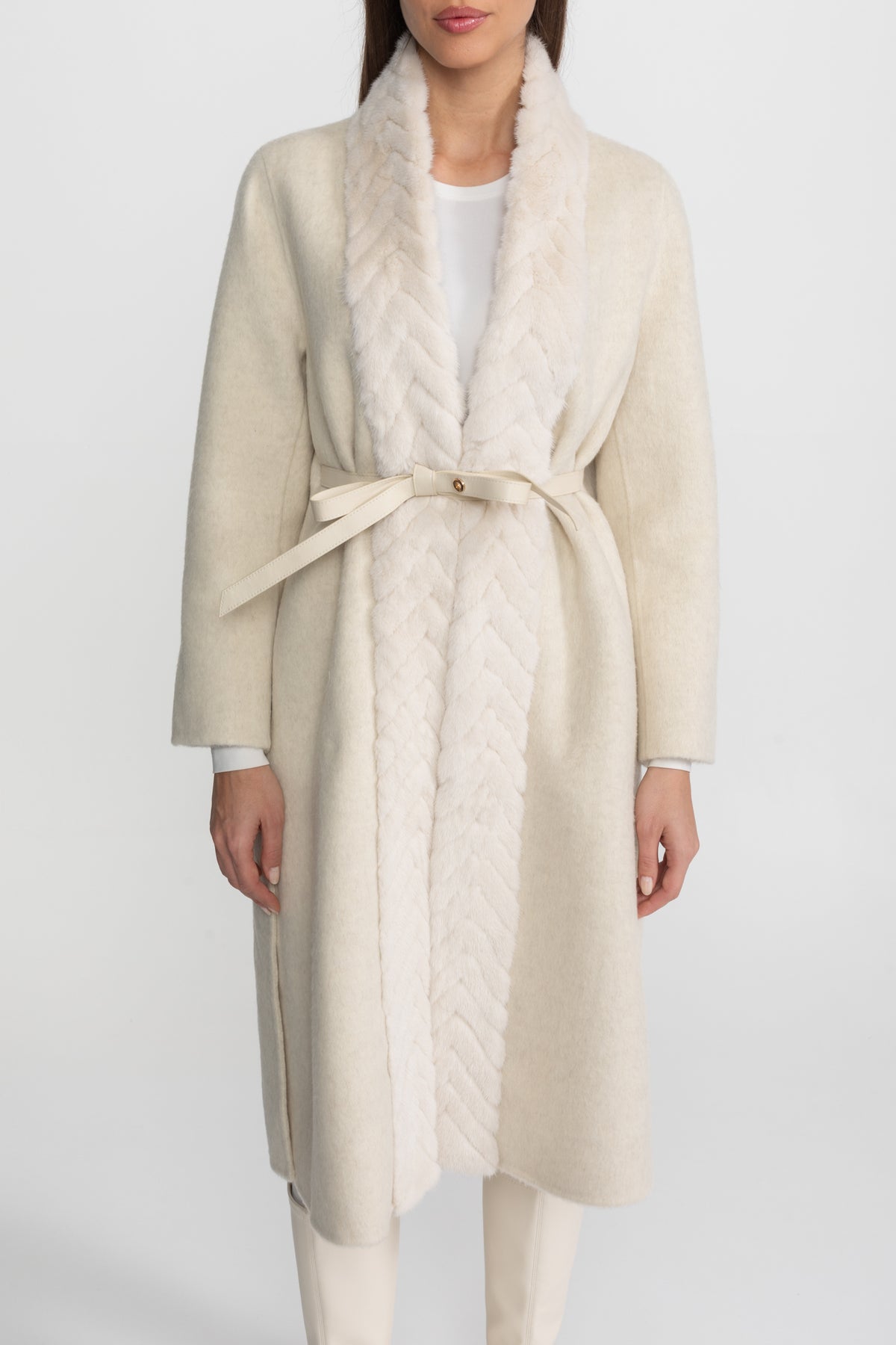 Wool & Alpaca Coat with Textured Mink Fur Collar – Ivoire