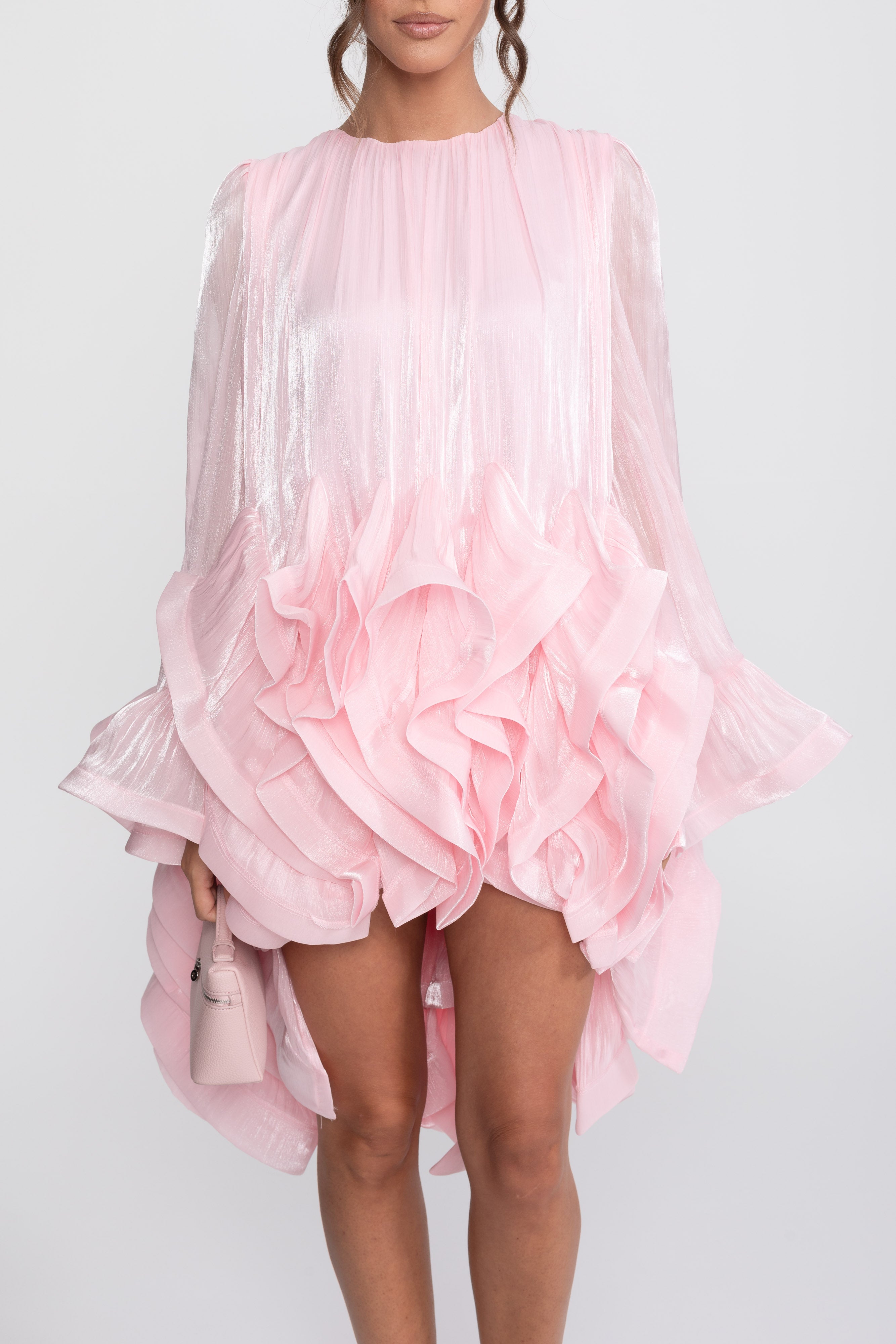 Mini-robe asymétrique à ourlet volanté avec finition satinée - Pink