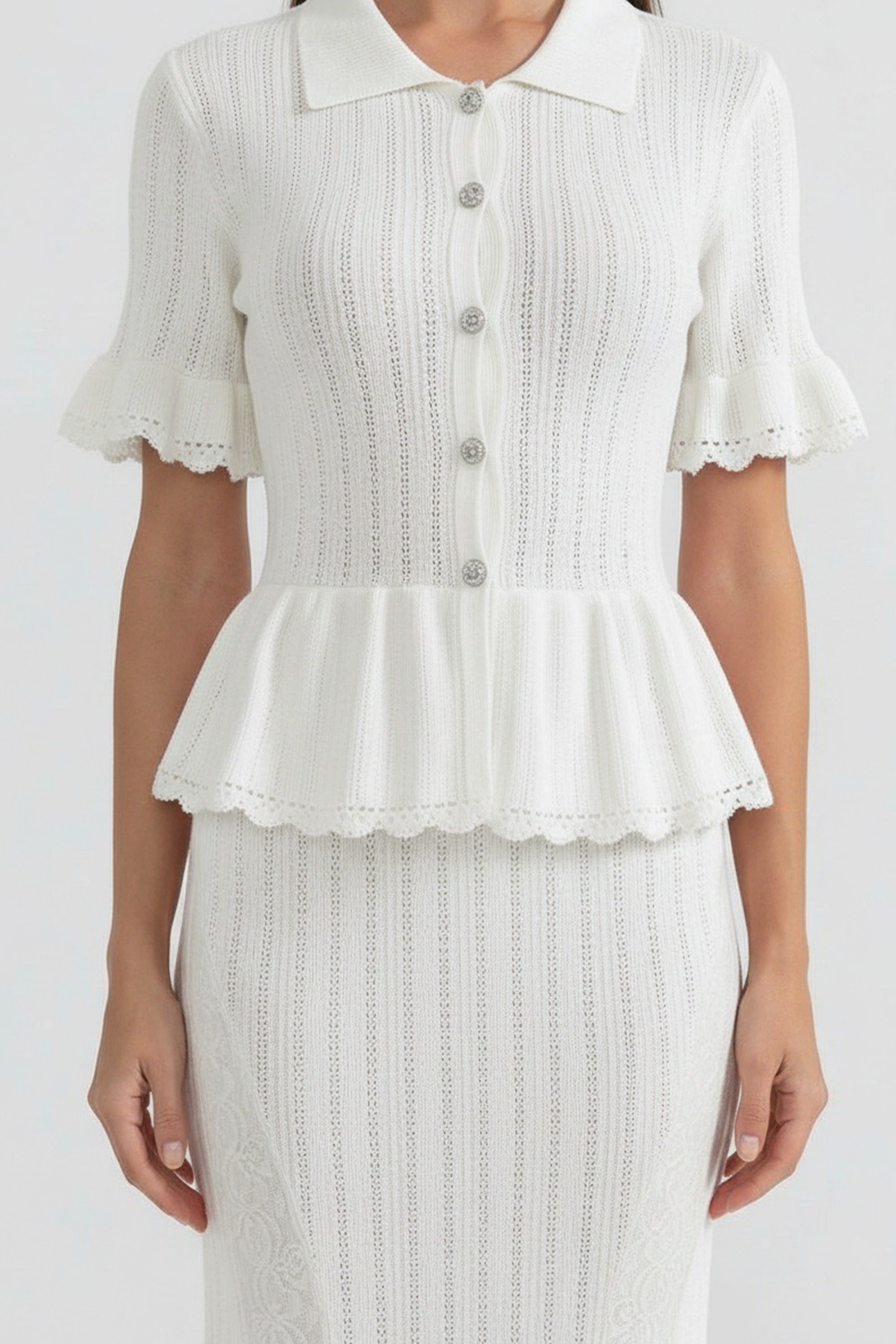 Robe longue peplum en maille à col Claudine avec ourlet en dentelle - Blanc