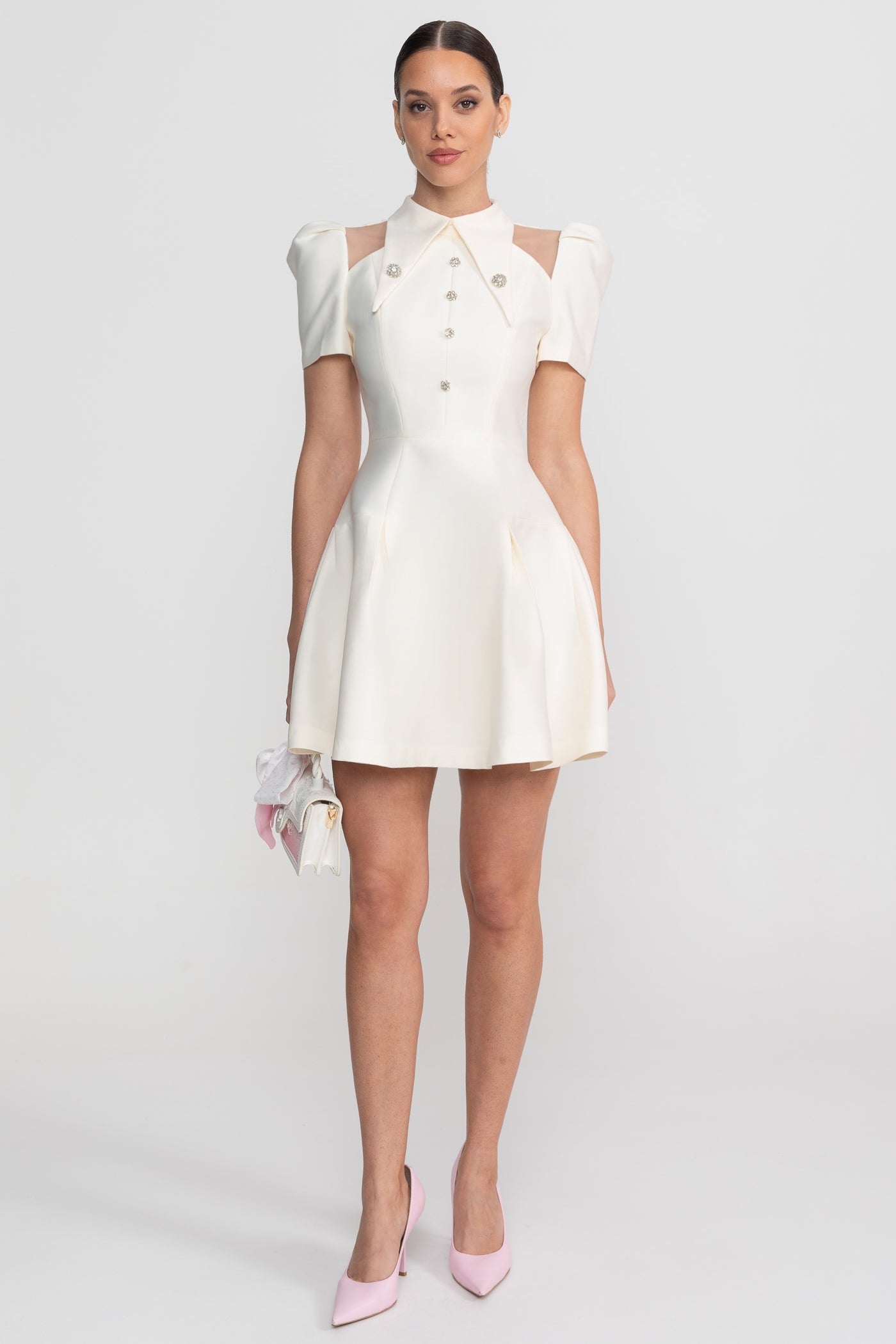 Robe Mini à Manches Bouffantes avec Col Pointu et Boutons Cristal sur le Devant - Ivoire 