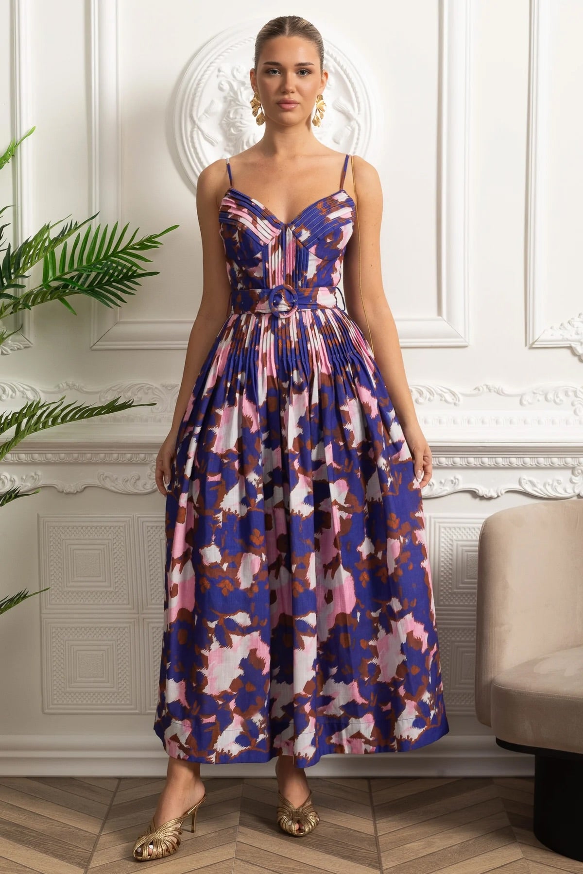 Robe midi plissée à buste ceinturé avec bretelles spaghetti - Violet 