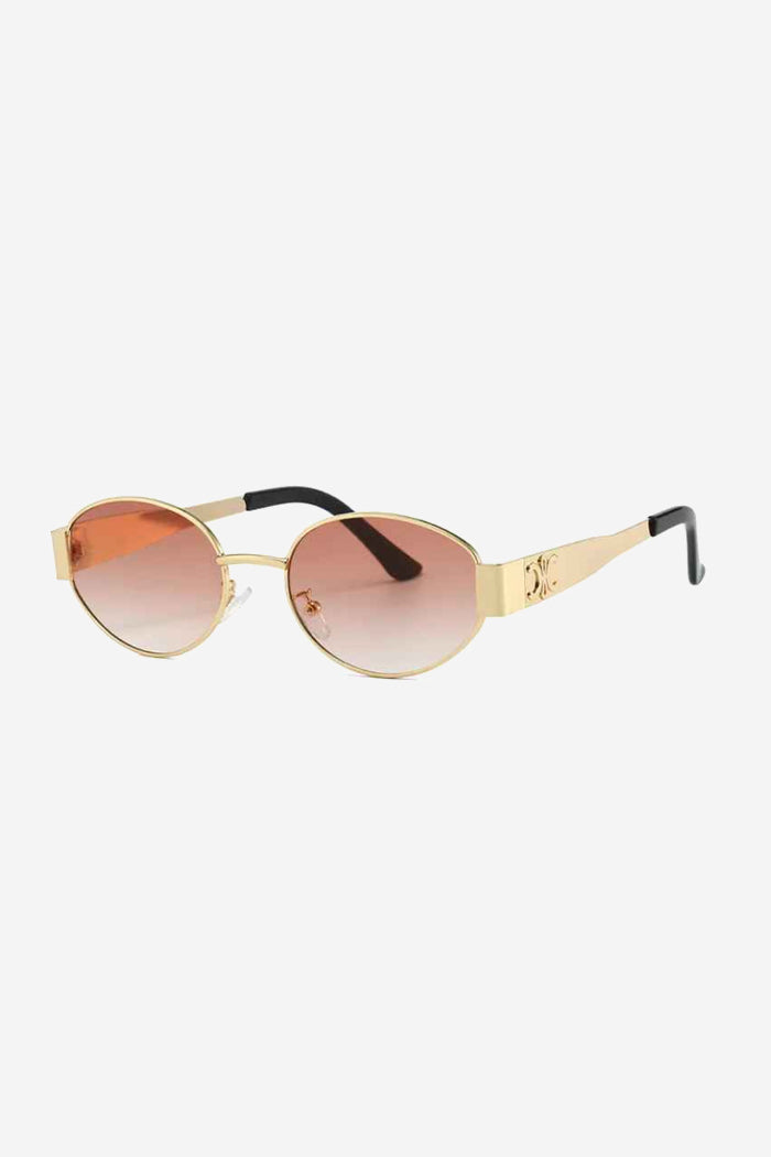 Oval Frame Sunglasses with Engraved Wide Gold Temples – Pink