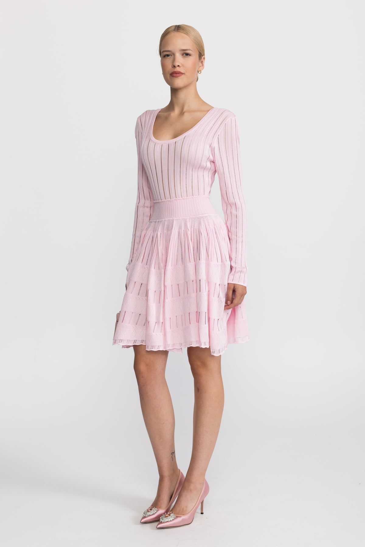 Robe patineuse mini à encolure dégagée en maille ladder - rose 