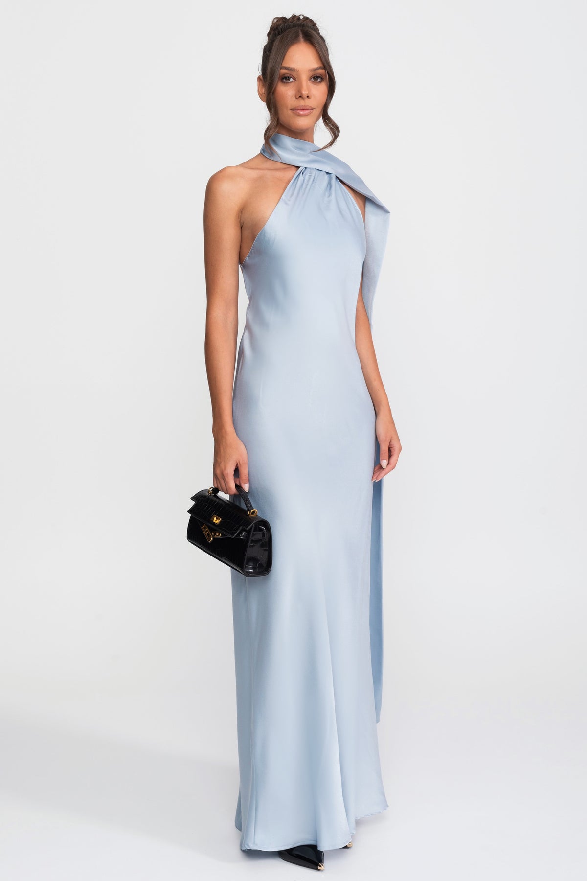 Robe nuisette en satin à col halter torsadé avec encolure asymétrique - Bleu 