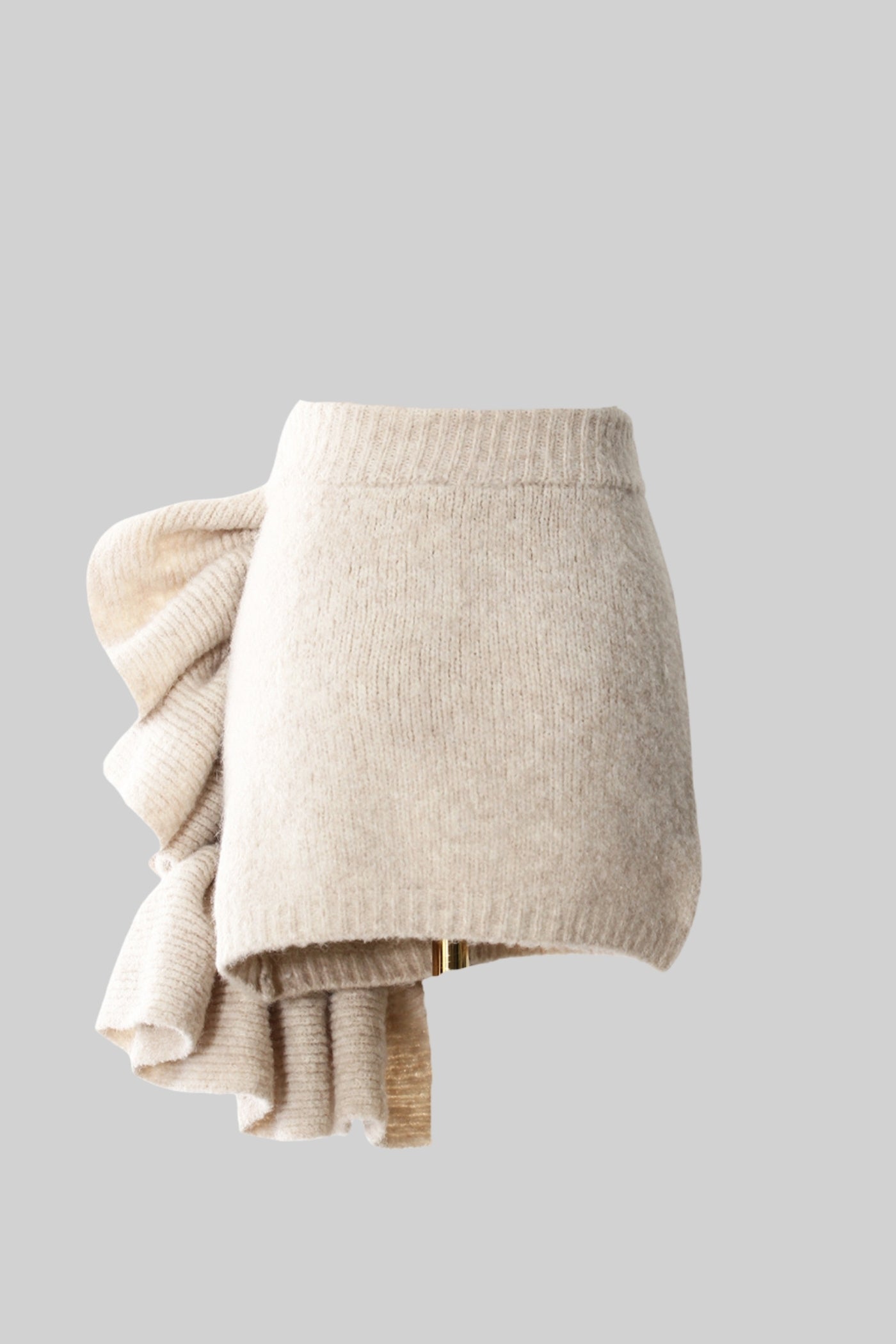 Ensemble tricoté trois pièces avec détails volumineux sculpturaux - Beige 