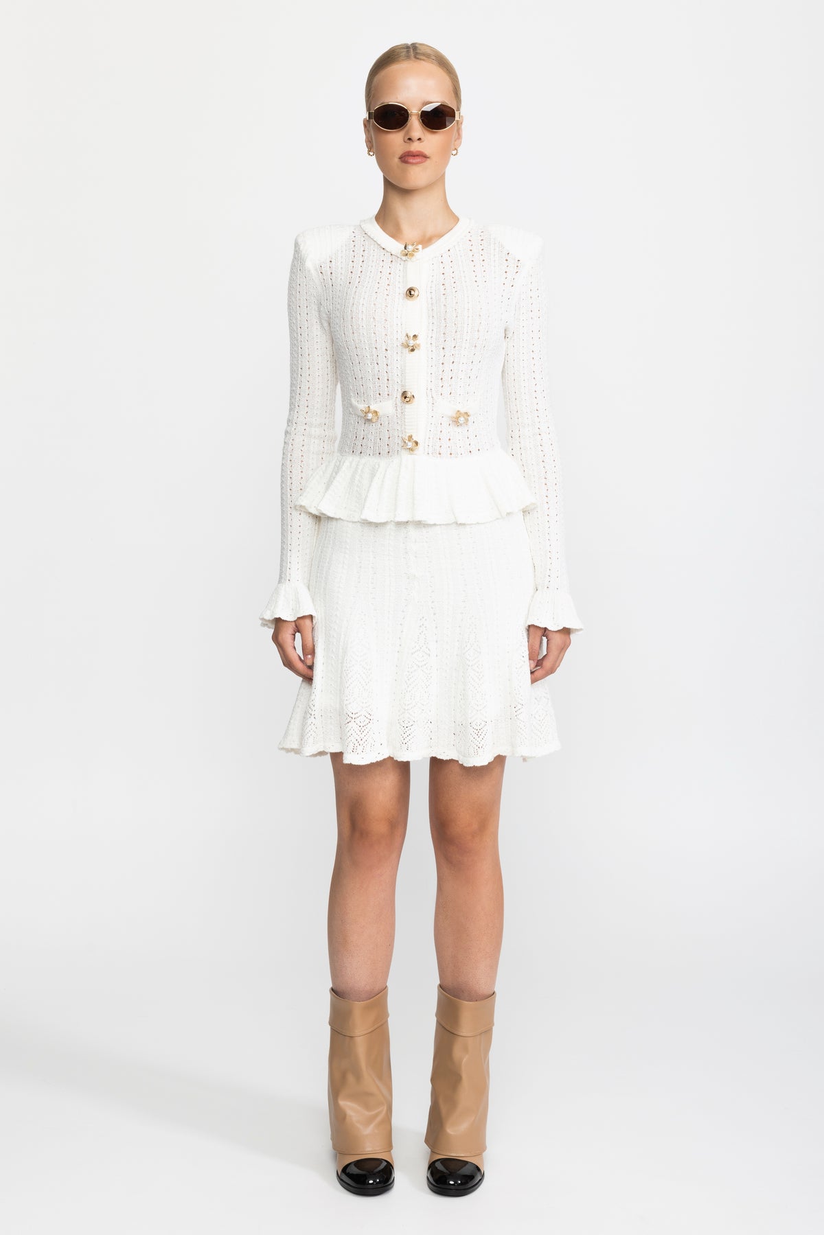 Robe mini peplum en maille pointelle à boutons fleur en perles - Blanc 