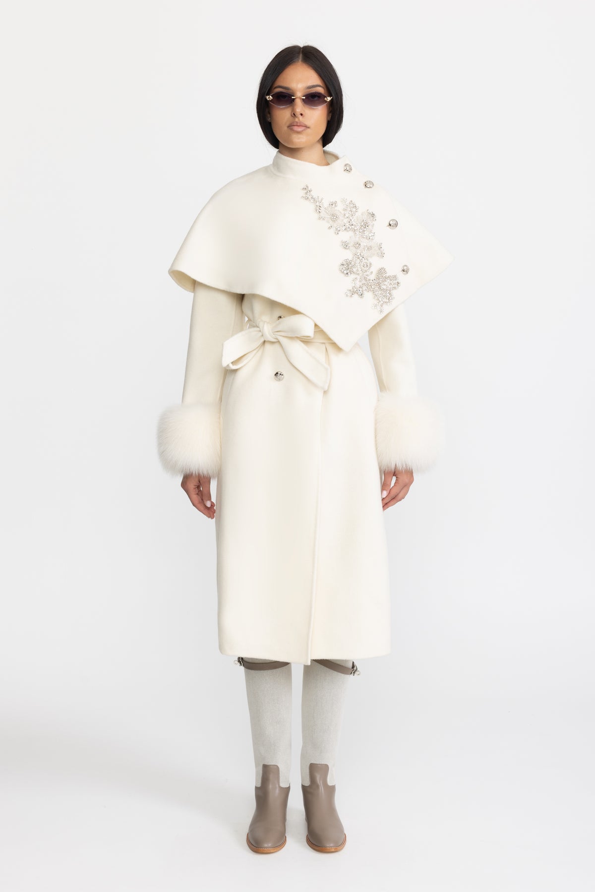 Embellished Capelet Wool Coat with Fox Fur Cuffs - Ivoire
