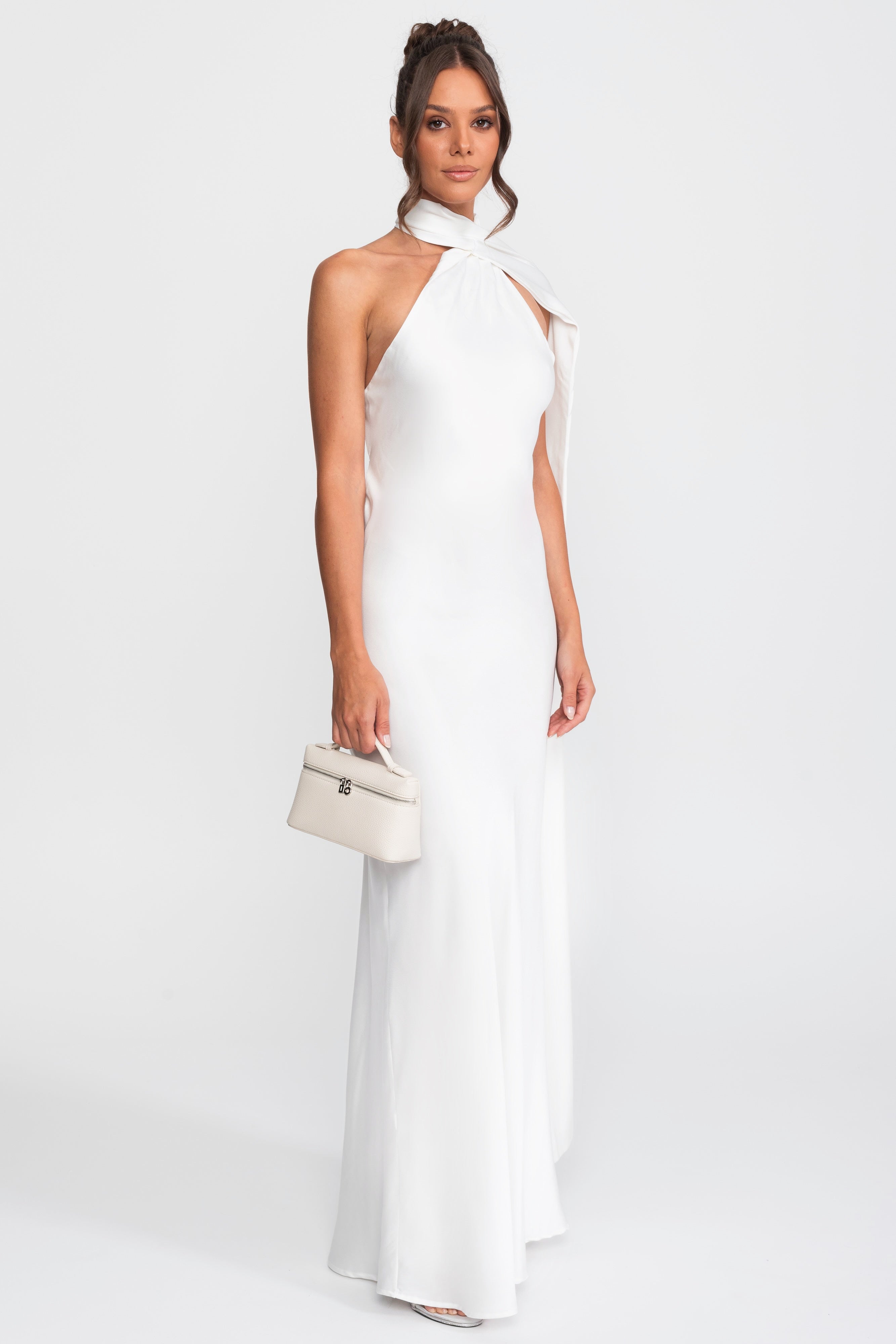 Robe nuisette en satin à col halter torsadé avec décolleté asymétrique - Blanc 