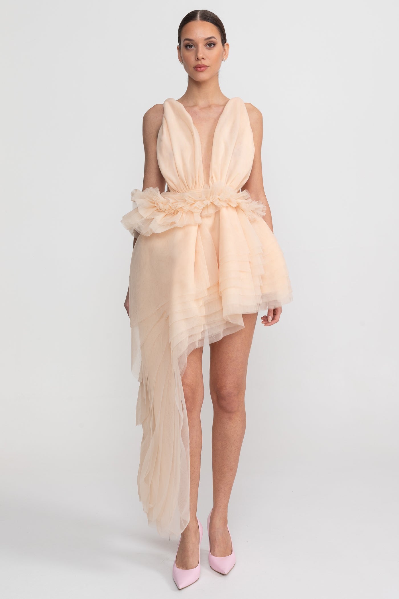 Robe Mini Sans Manches Décolletée Avec Traîne Asymétrique en Tulle - Champagne 