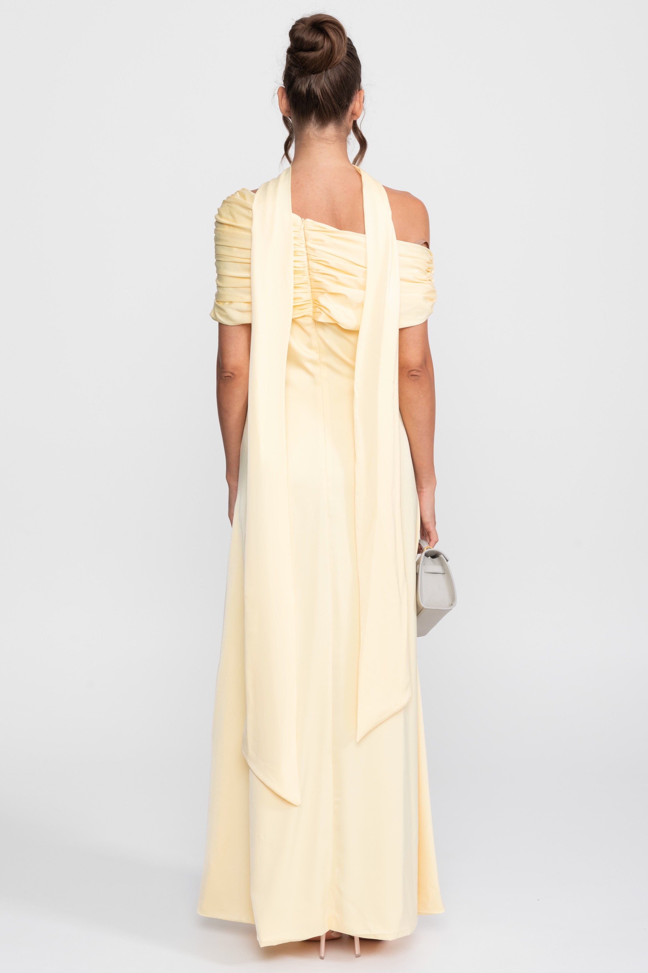 Robe en satin drapée à une épaule avec effet portefeuille froncé - Jaune 