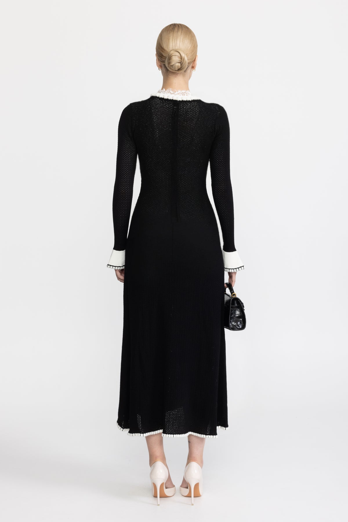 Robe midi en maille pointelle à boutons sur le devant et finitions en dentelle - Noir 