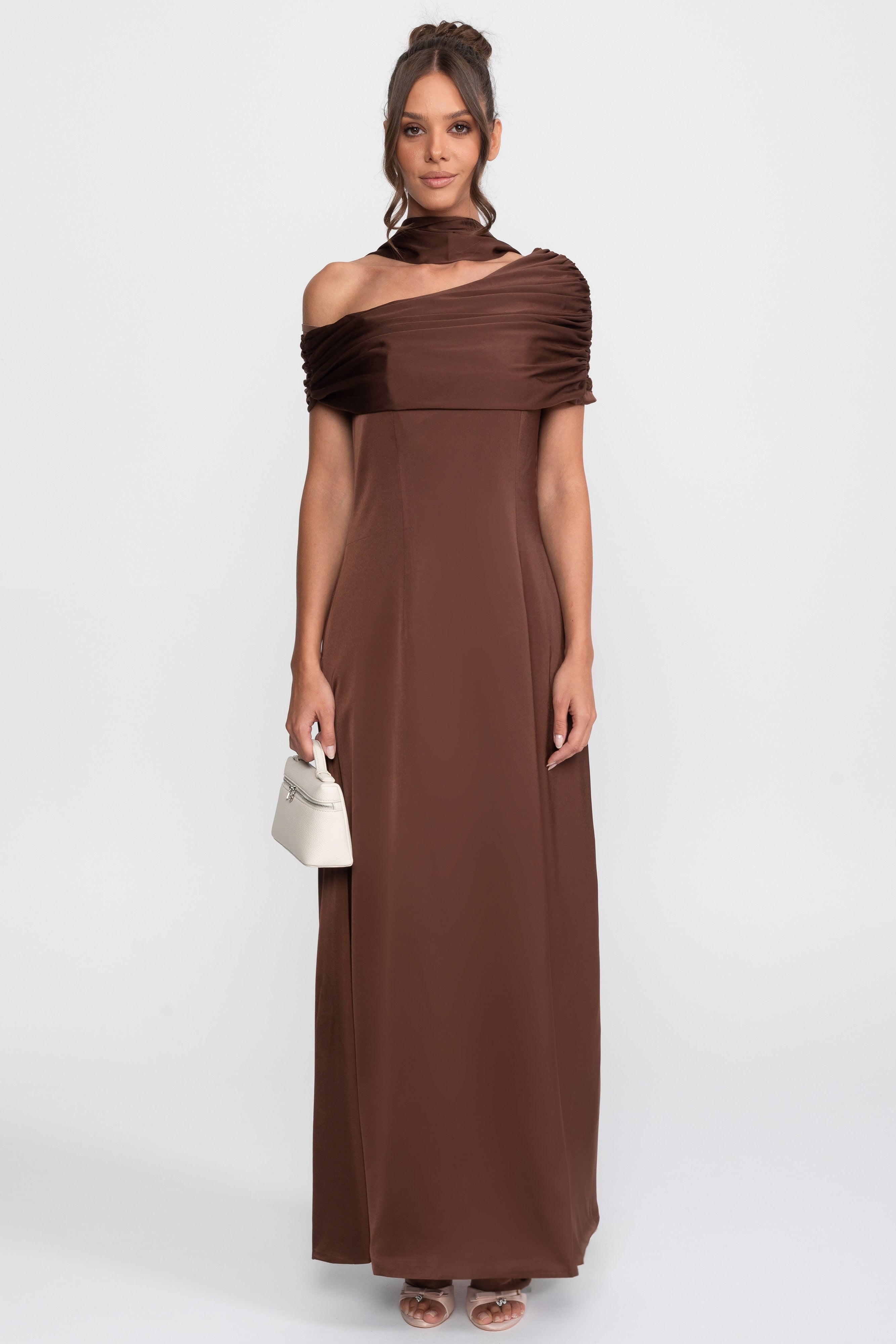 Robe en satin drapée à une épaule avec effet portefeuille froncé - Marron 